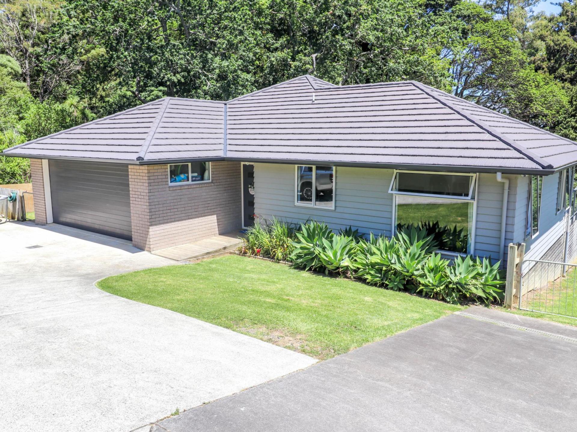 128 Korokoro Crescent, Thames