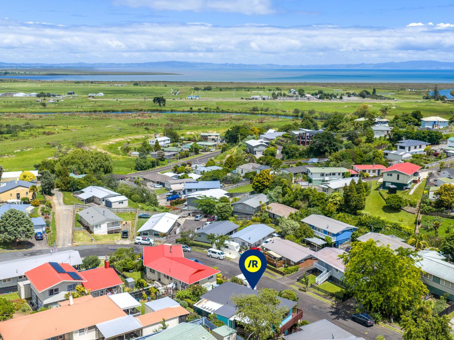 104 Hays Place, Thames