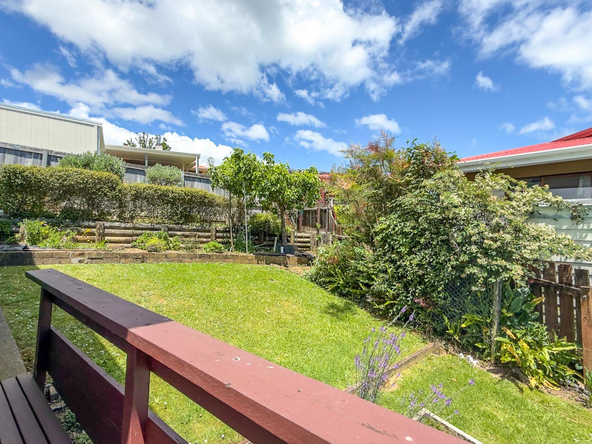 104 Hays Place, Thames