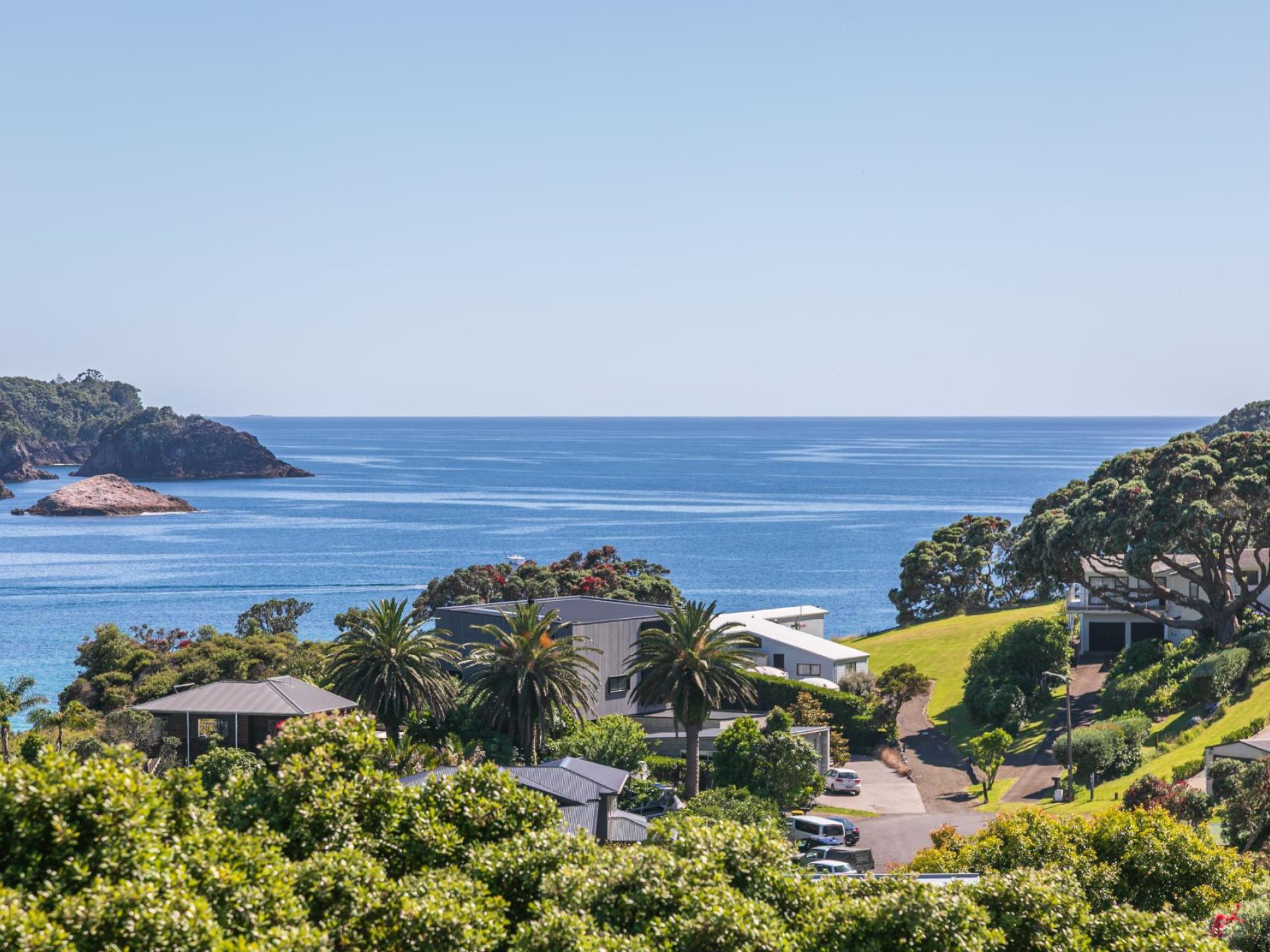 9 Christine Terrace, Hahei