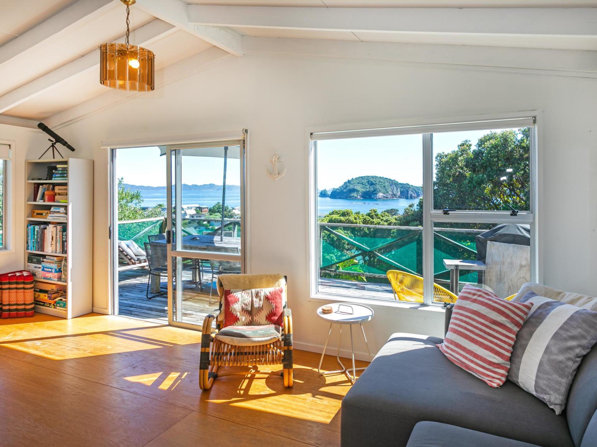 9 Christine Terrace, Hahei