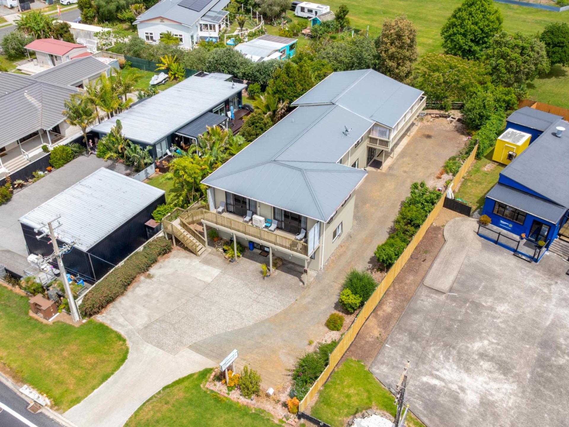 305 Main Road, Tairua