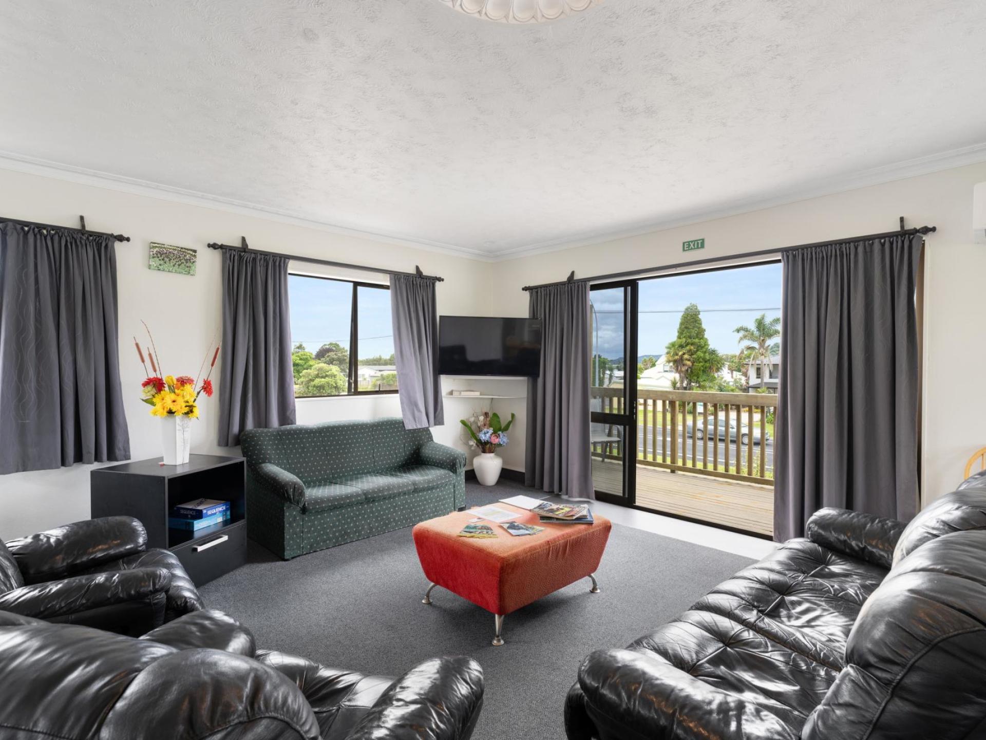 305 Main Road, Tairua