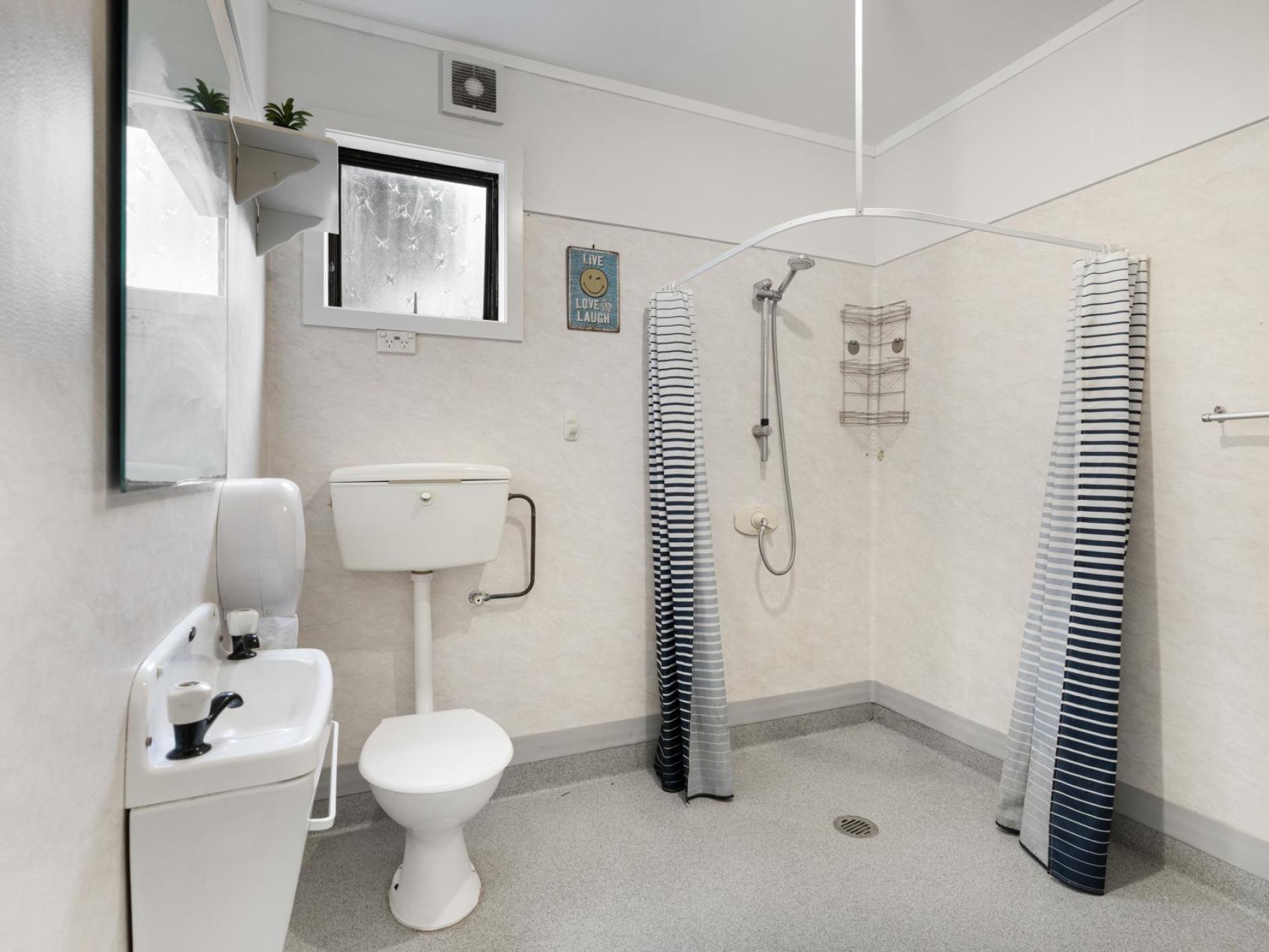 305 Main Road, Tairua