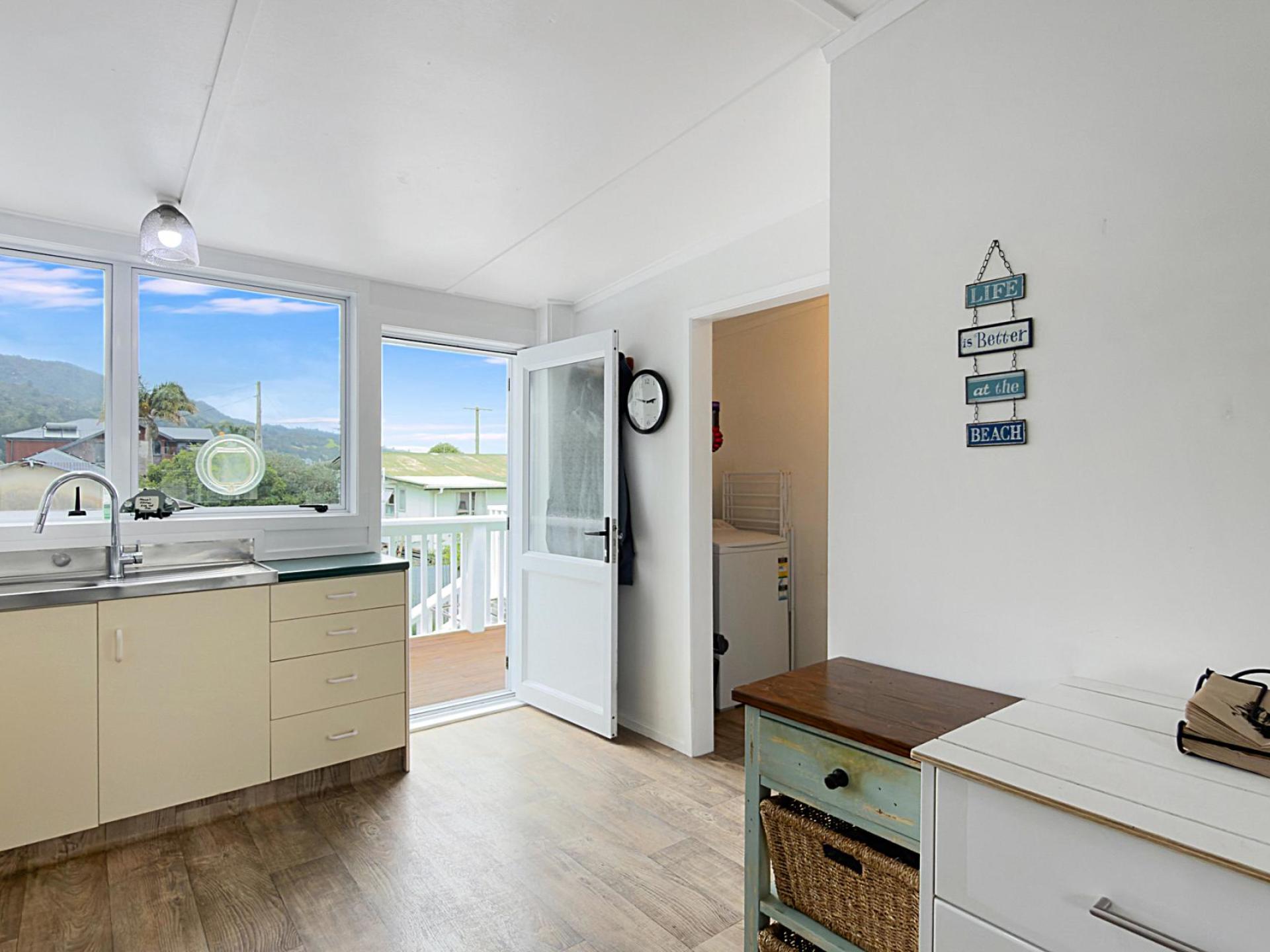 11 Tatahi Street, Thames