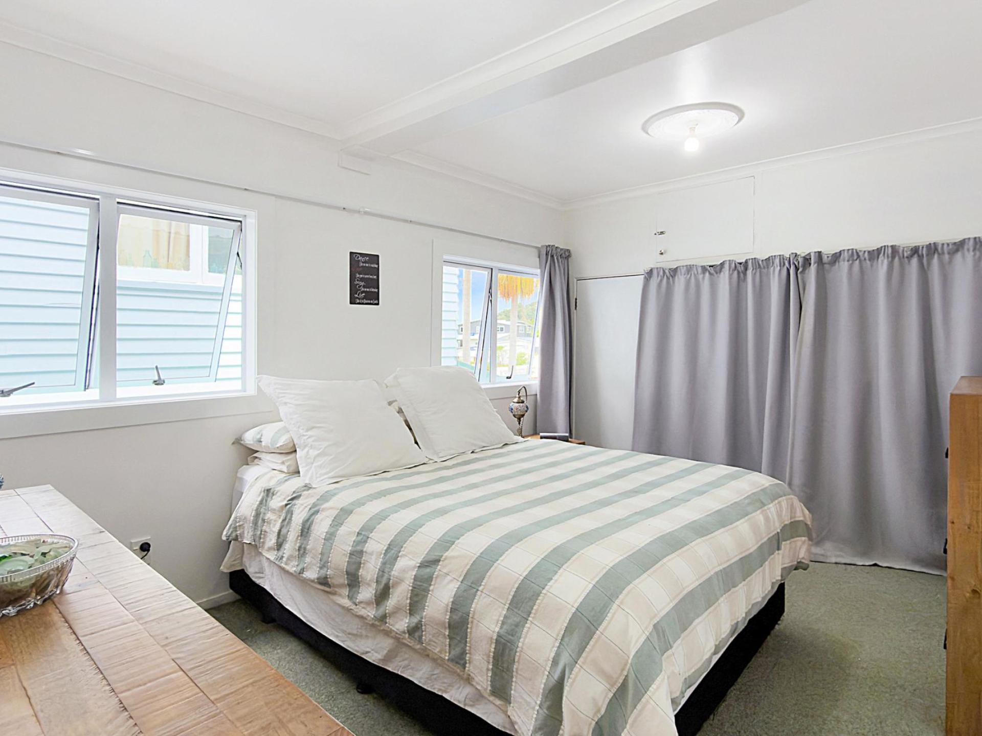 11 Tatahi Street, Thames