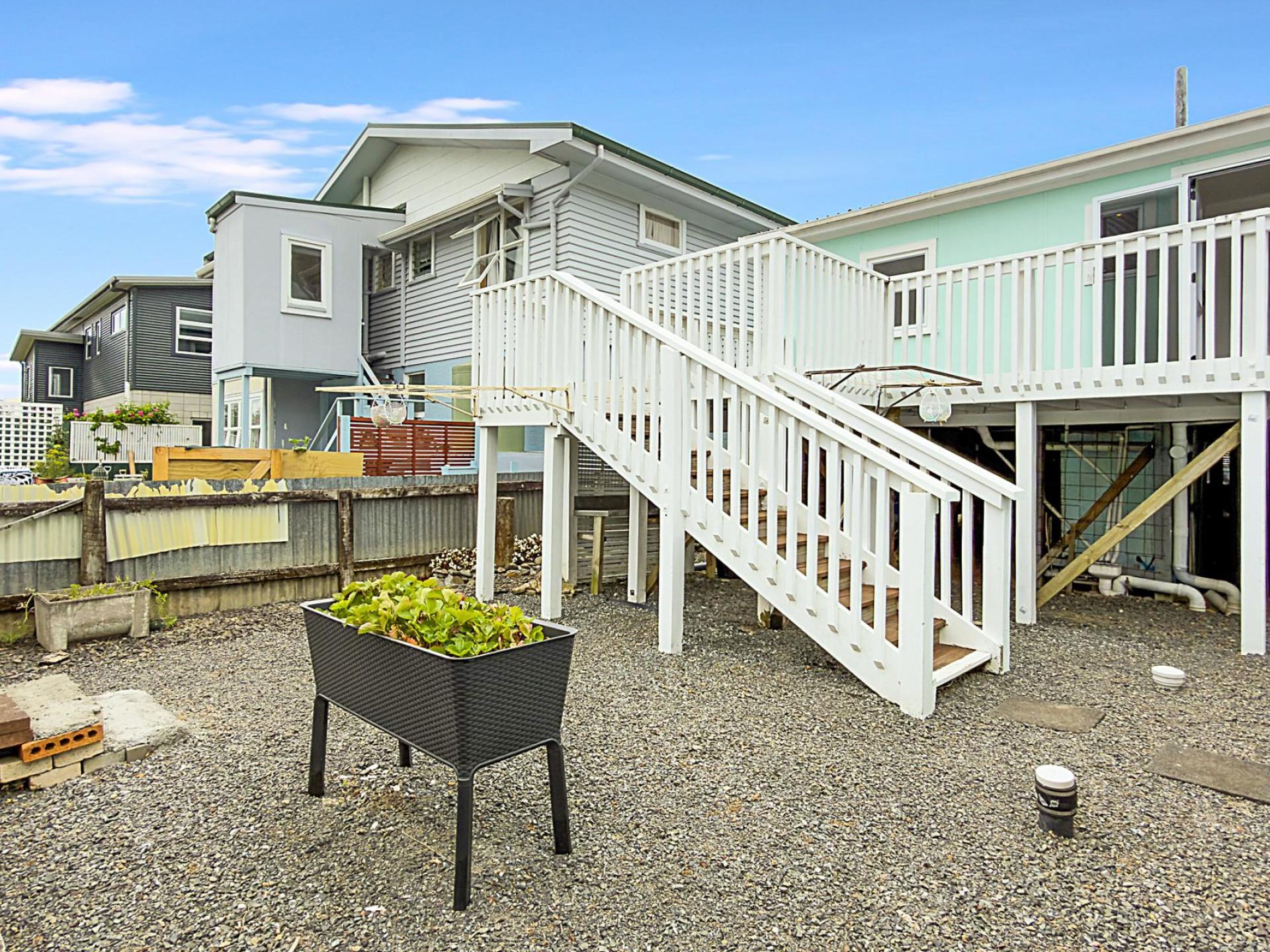 11 Tatahi Street, Thames