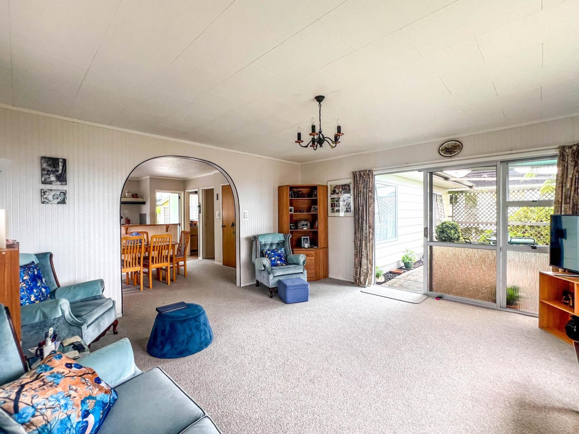 106 Regent Heights, Thames