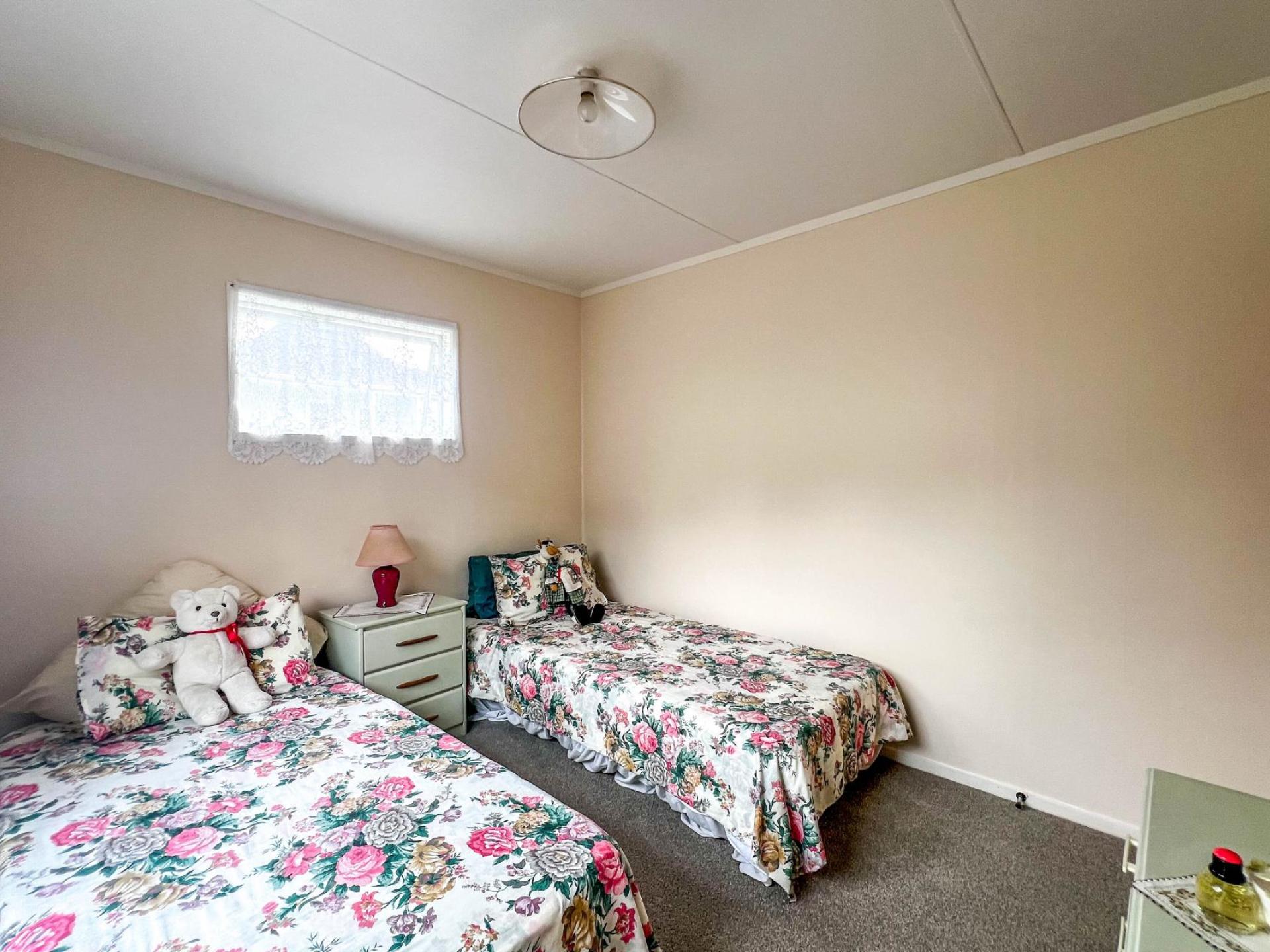 106 Regent Heights, Thames