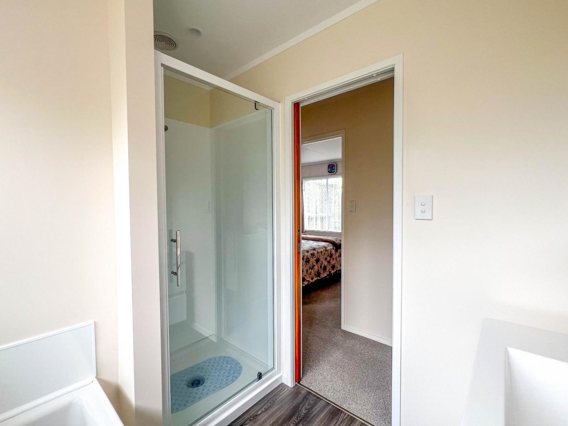 106 Regent Heights, Thames