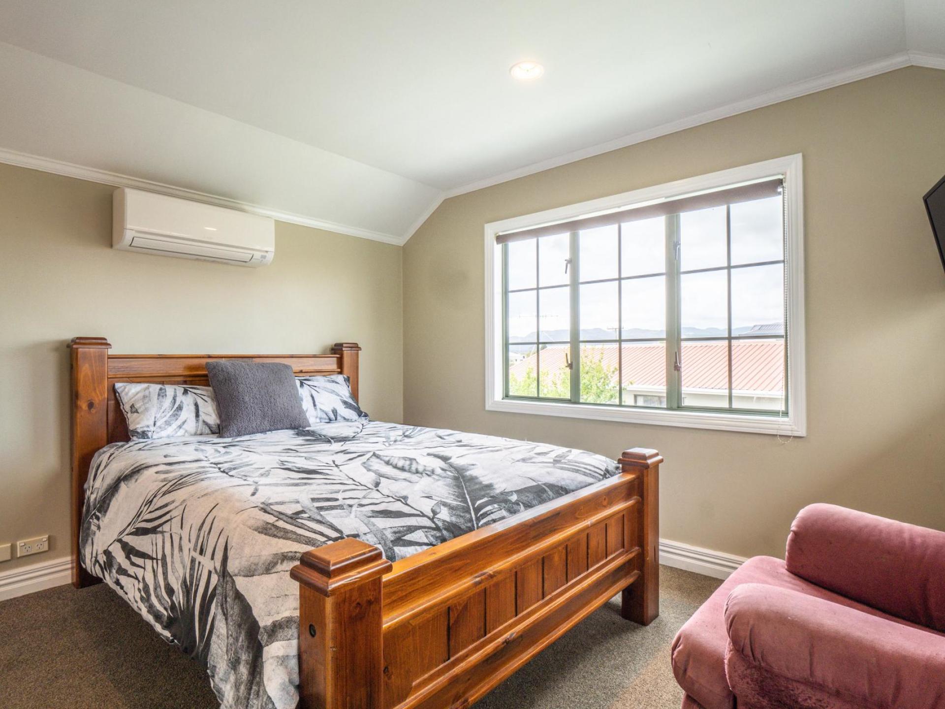 27 Raratuna Street, Turua