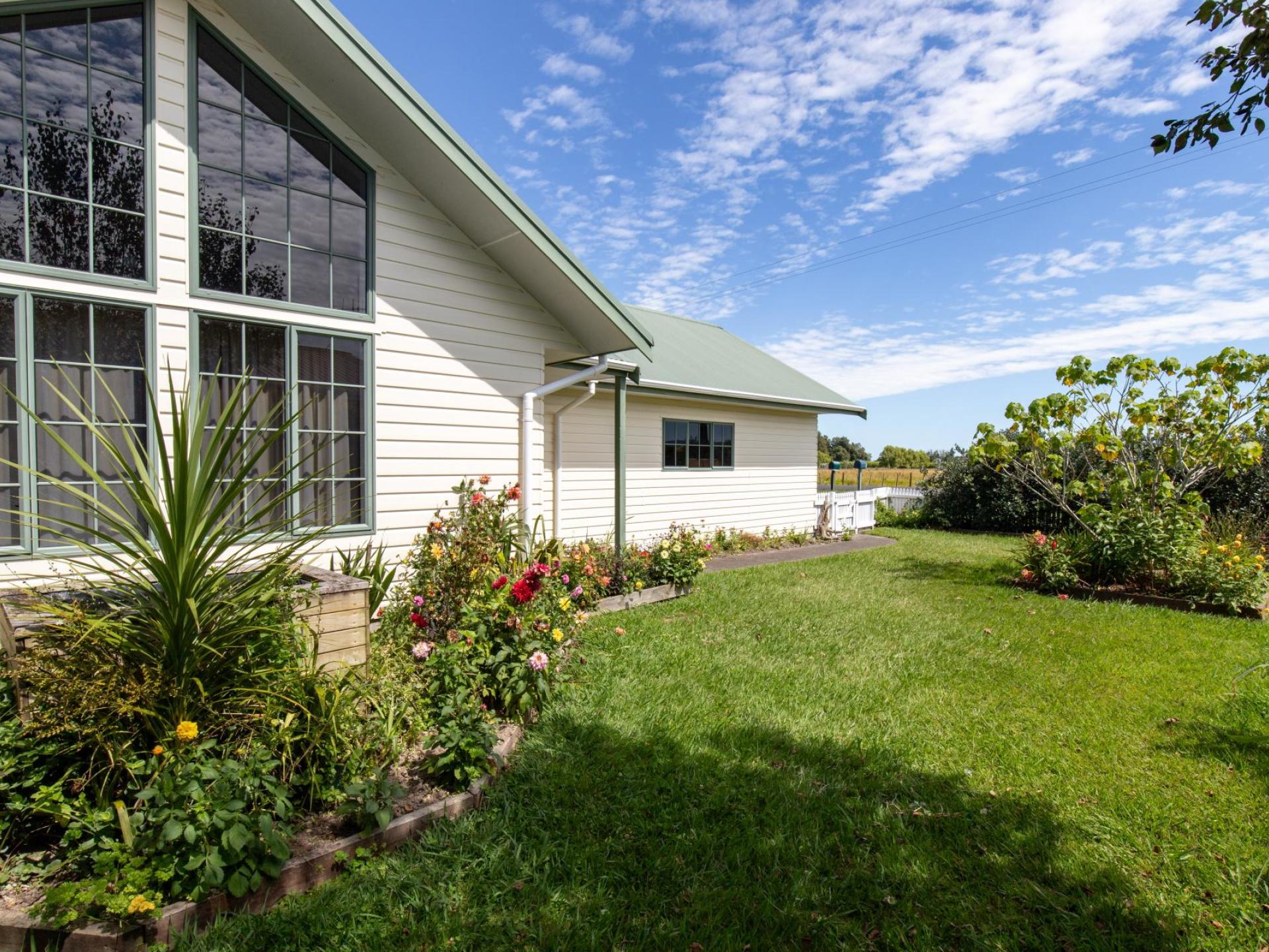 27 Raratuna Street, Turua