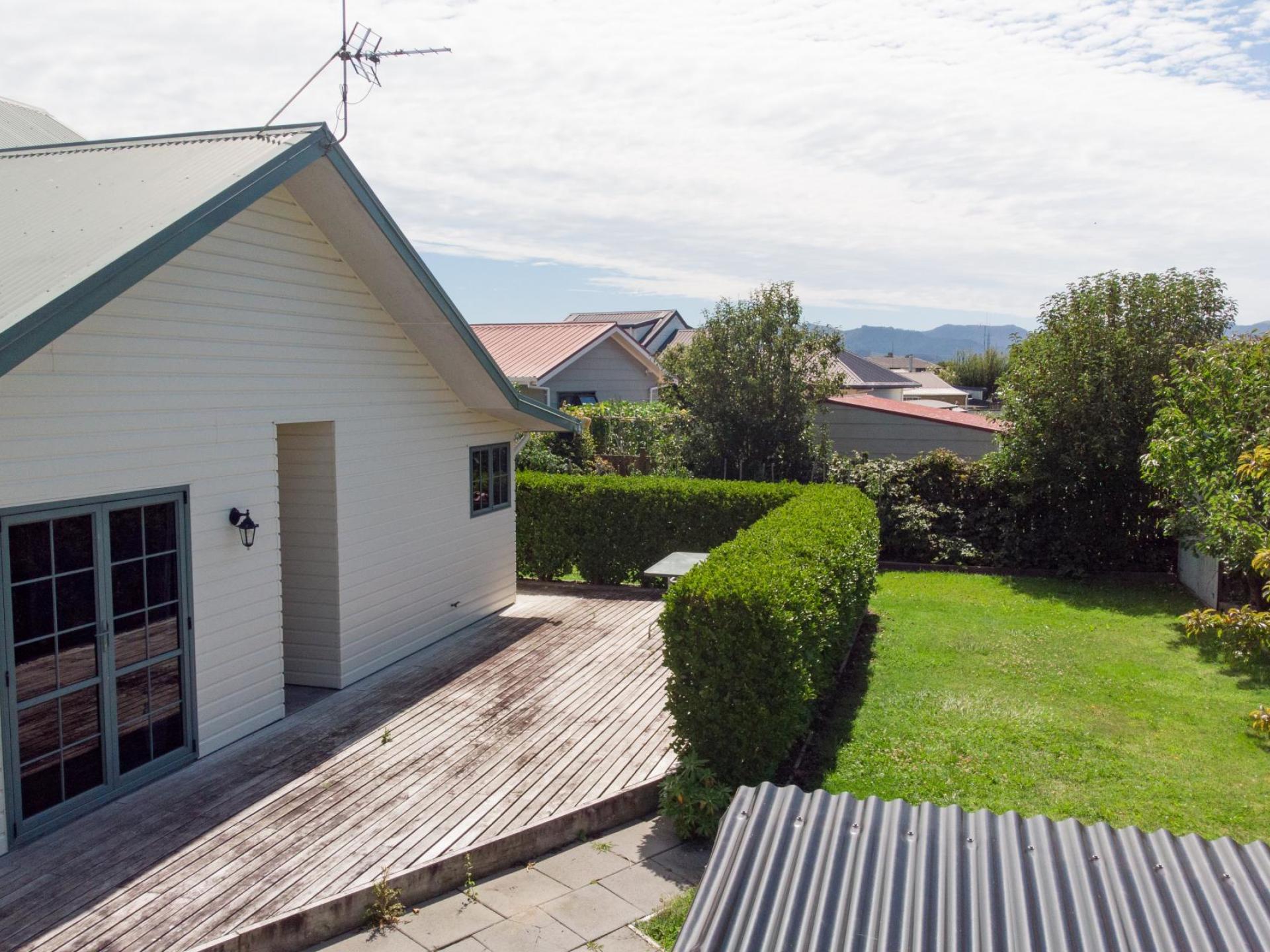 27 Raratuna Street, Turua