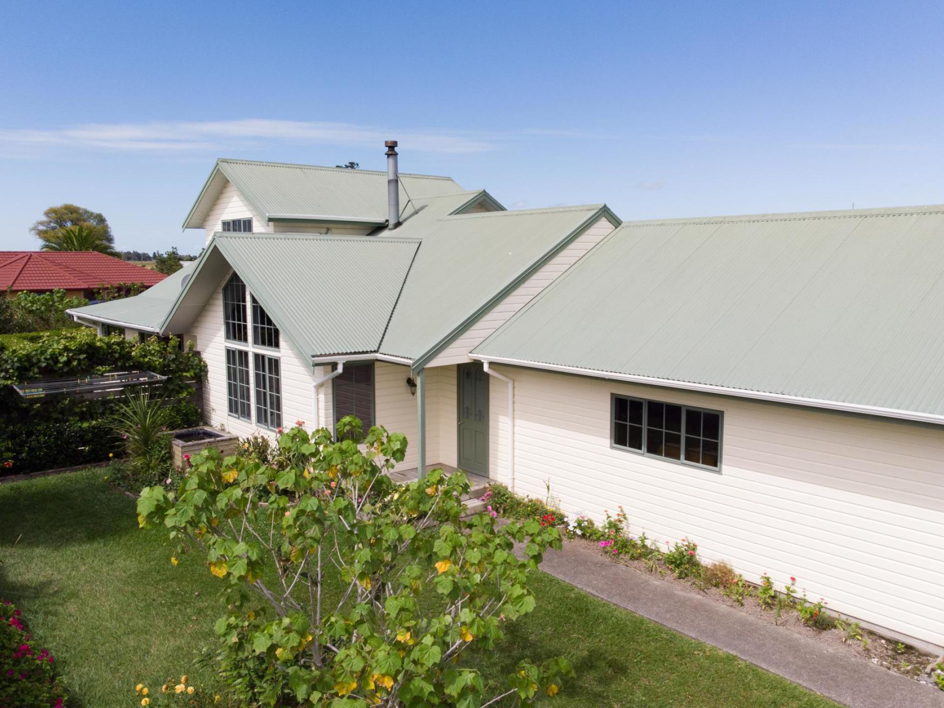 27 Raratuna Street, Turua