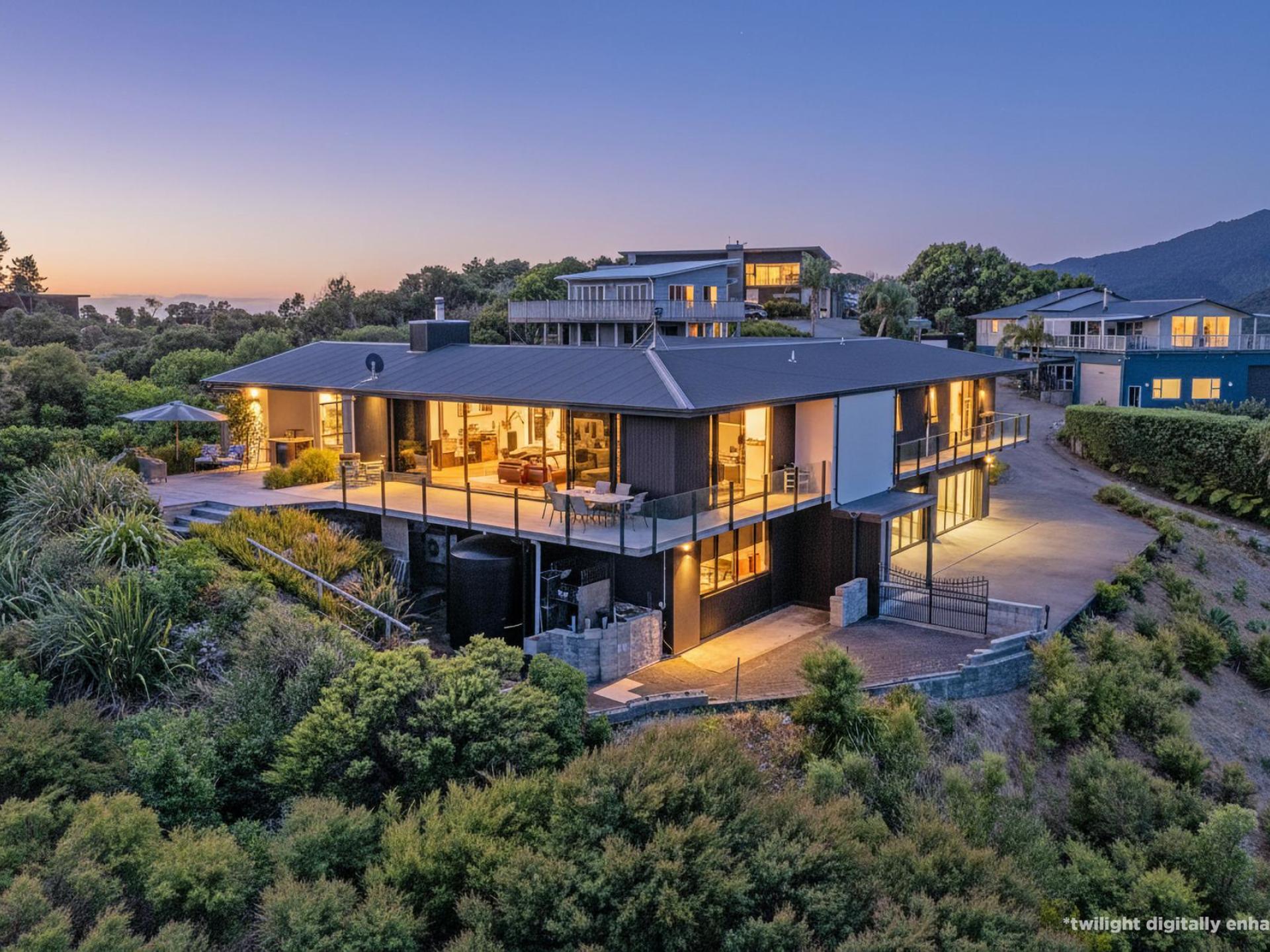 135 Huihana, Coromandel