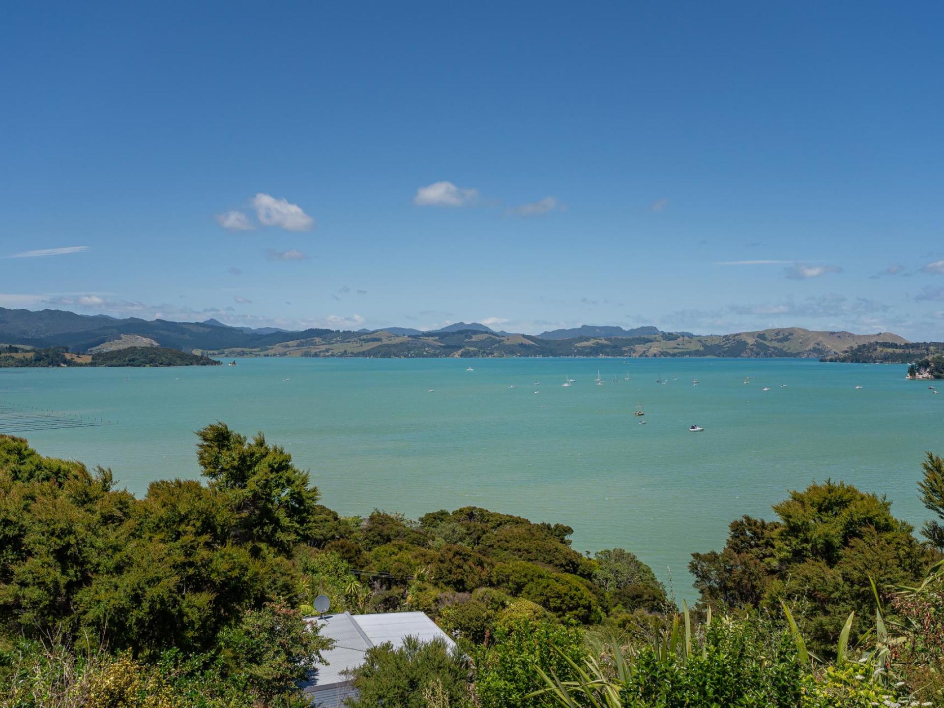 135 Huihana, Coromandel