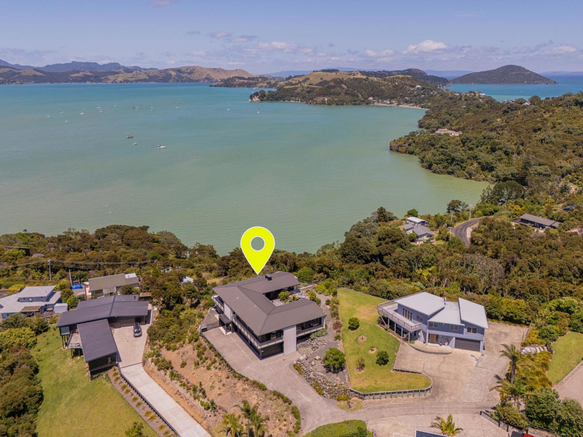 135 Huihana, Coromandel