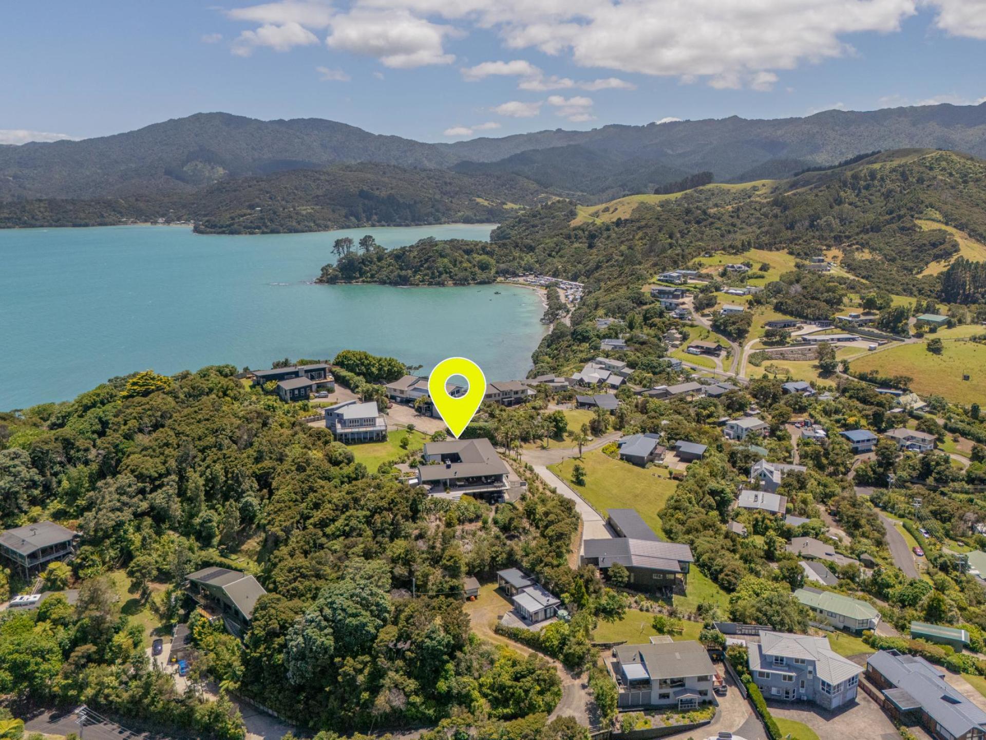 135 Huihana, Coromandel