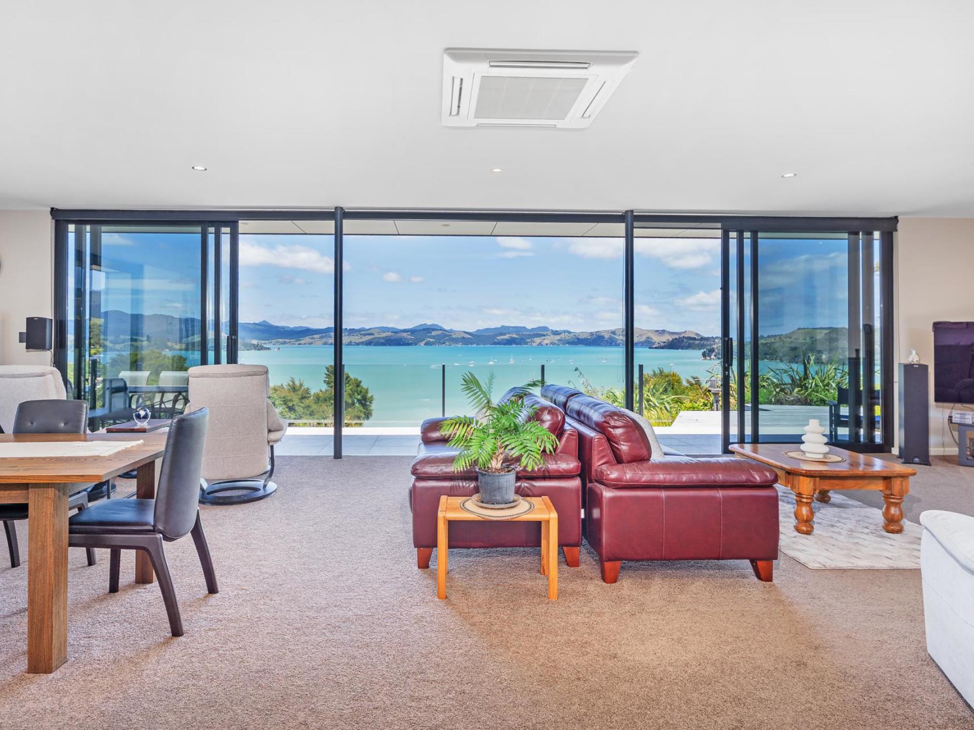 135 Huihana, Coromandel