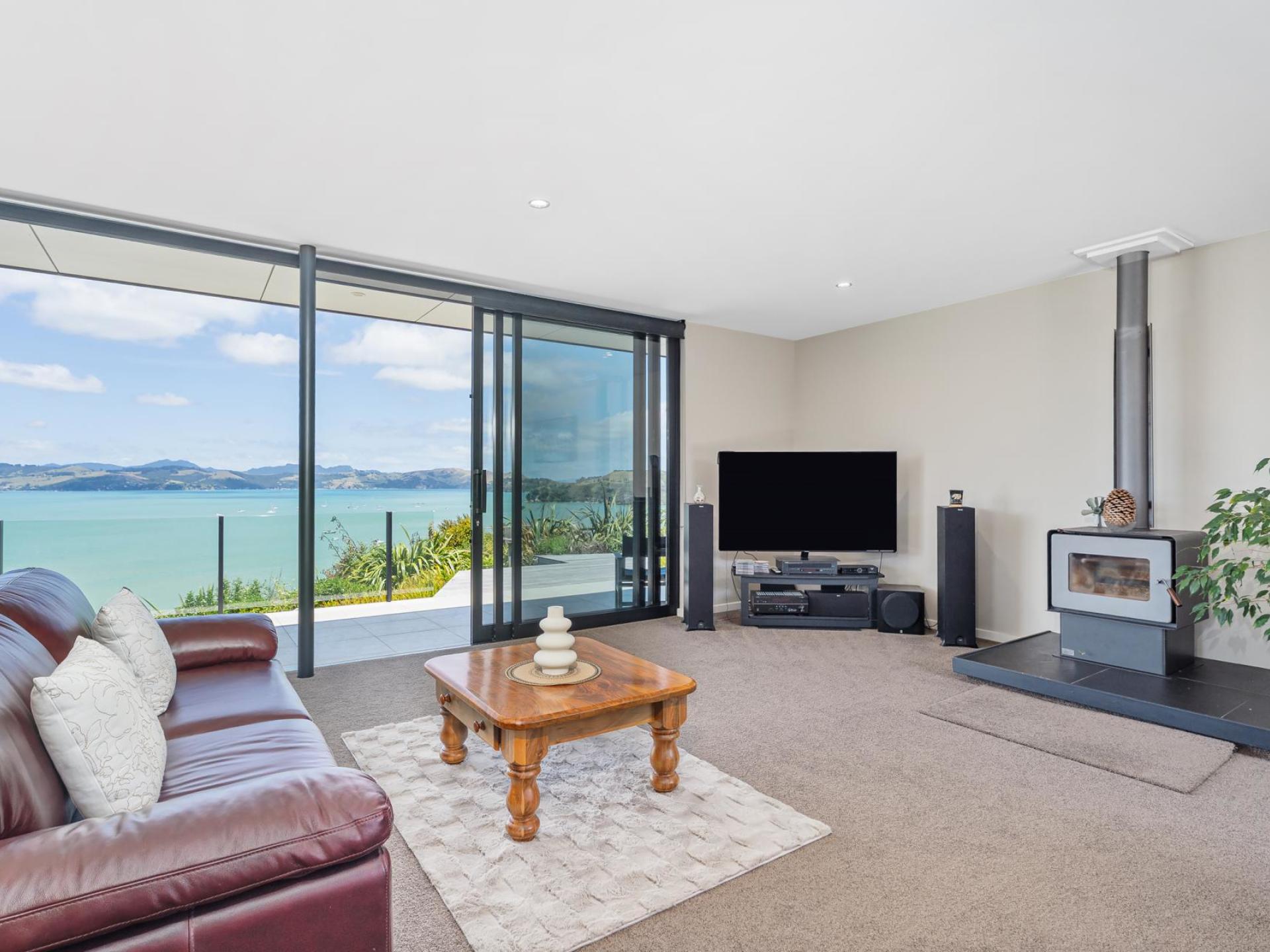 135 Huihana, Coromandel
