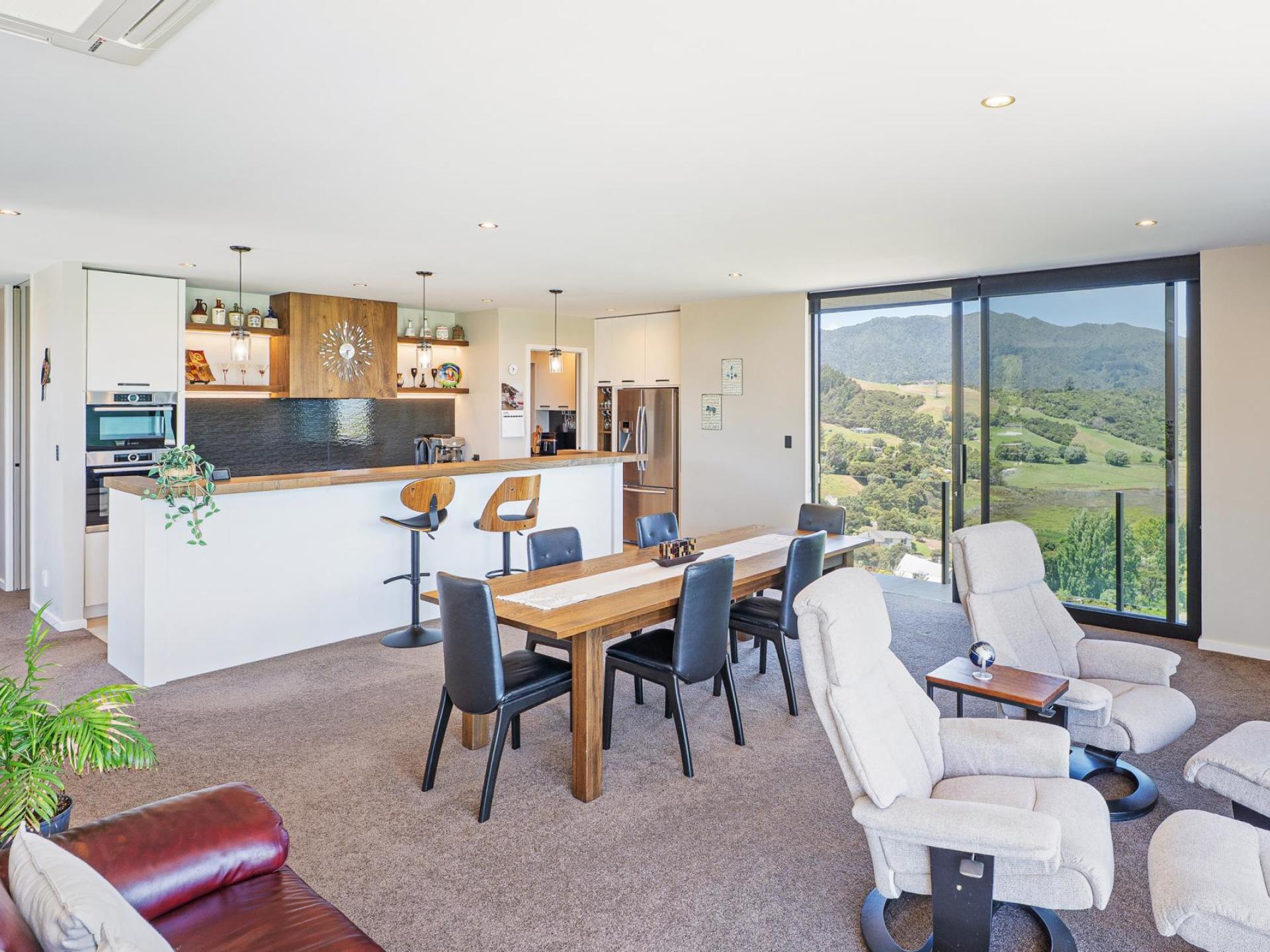 135 Huihana, Coromandel