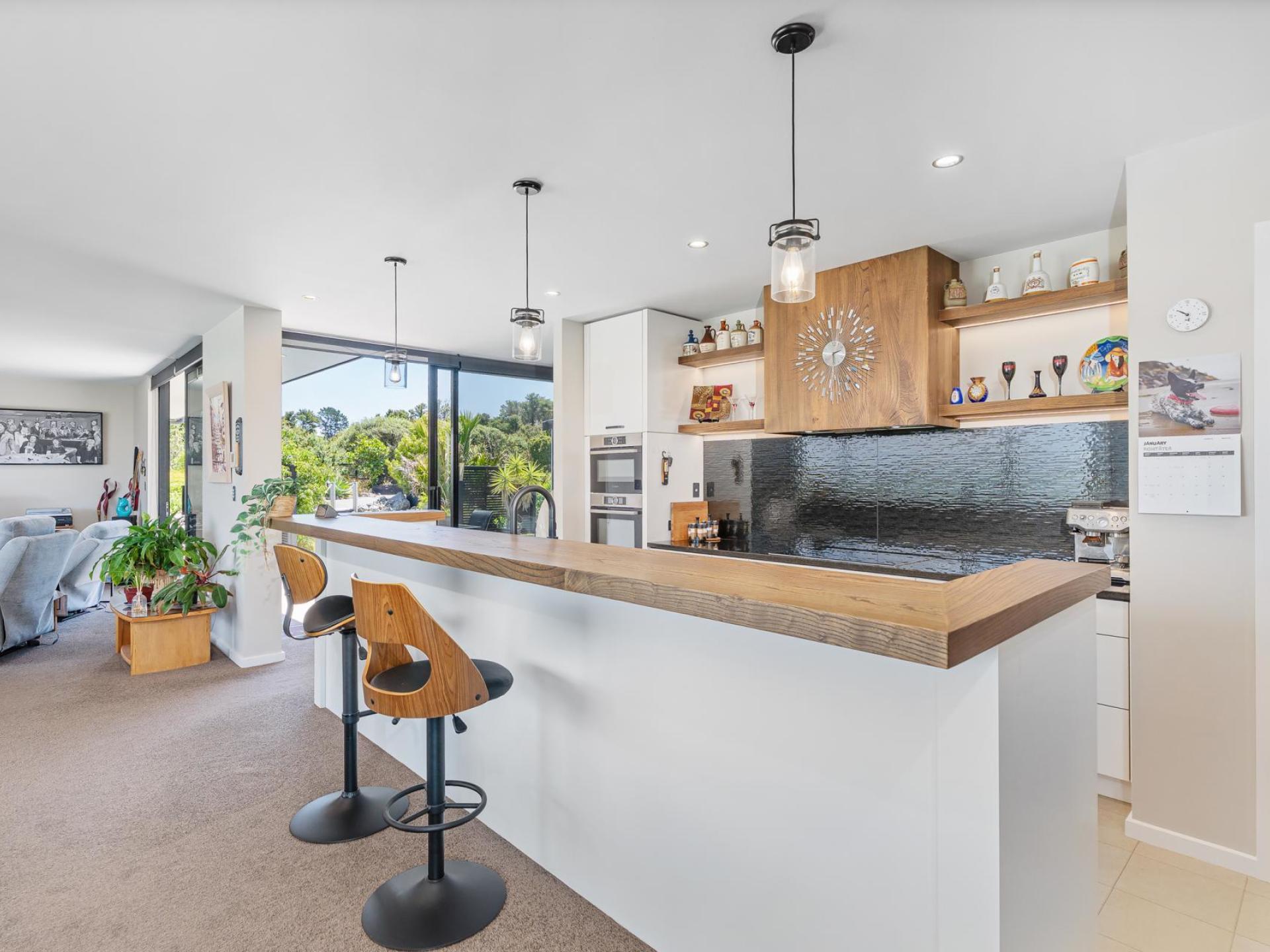 135 Huihana, Coromandel