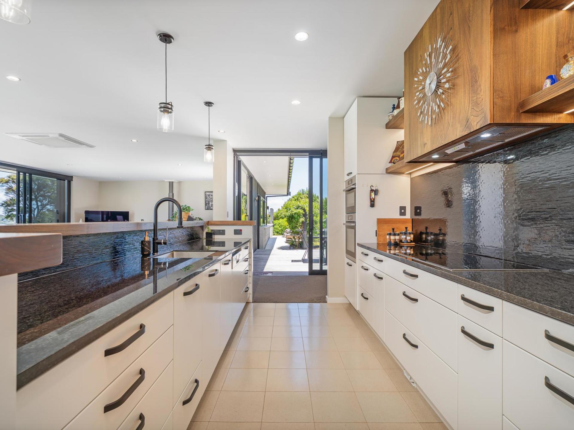 135 Huihana, Coromandel