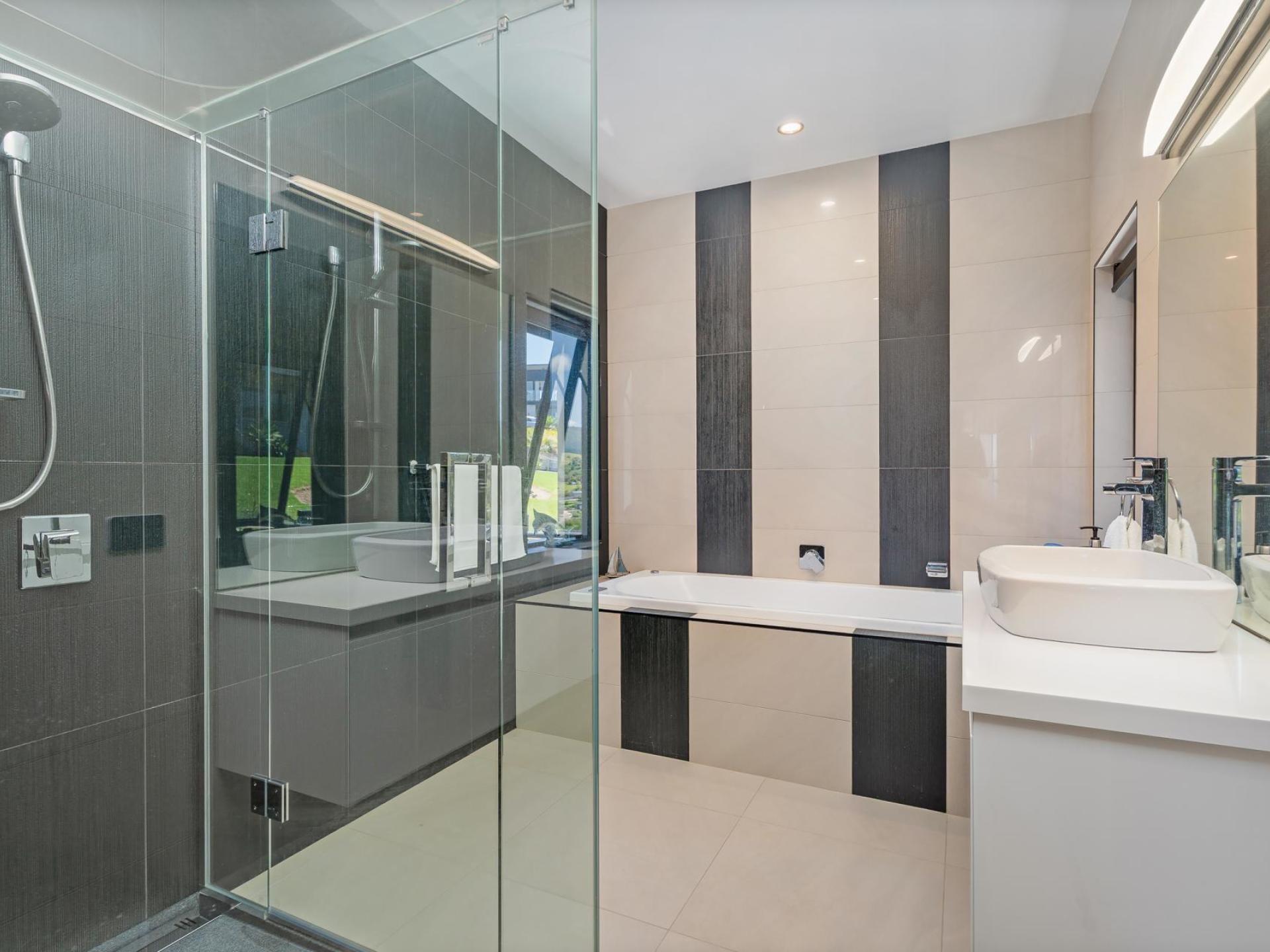 135 Huihana, Coromandel