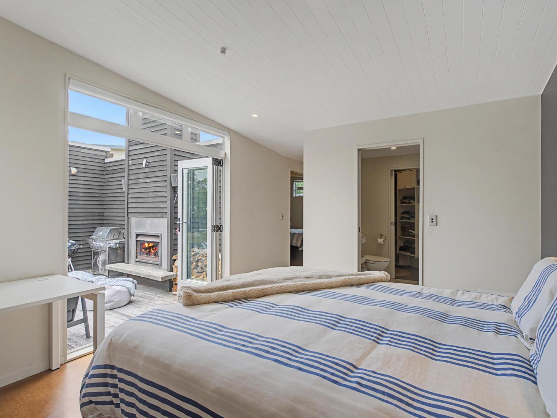 3 Ajax Head, Pauanui