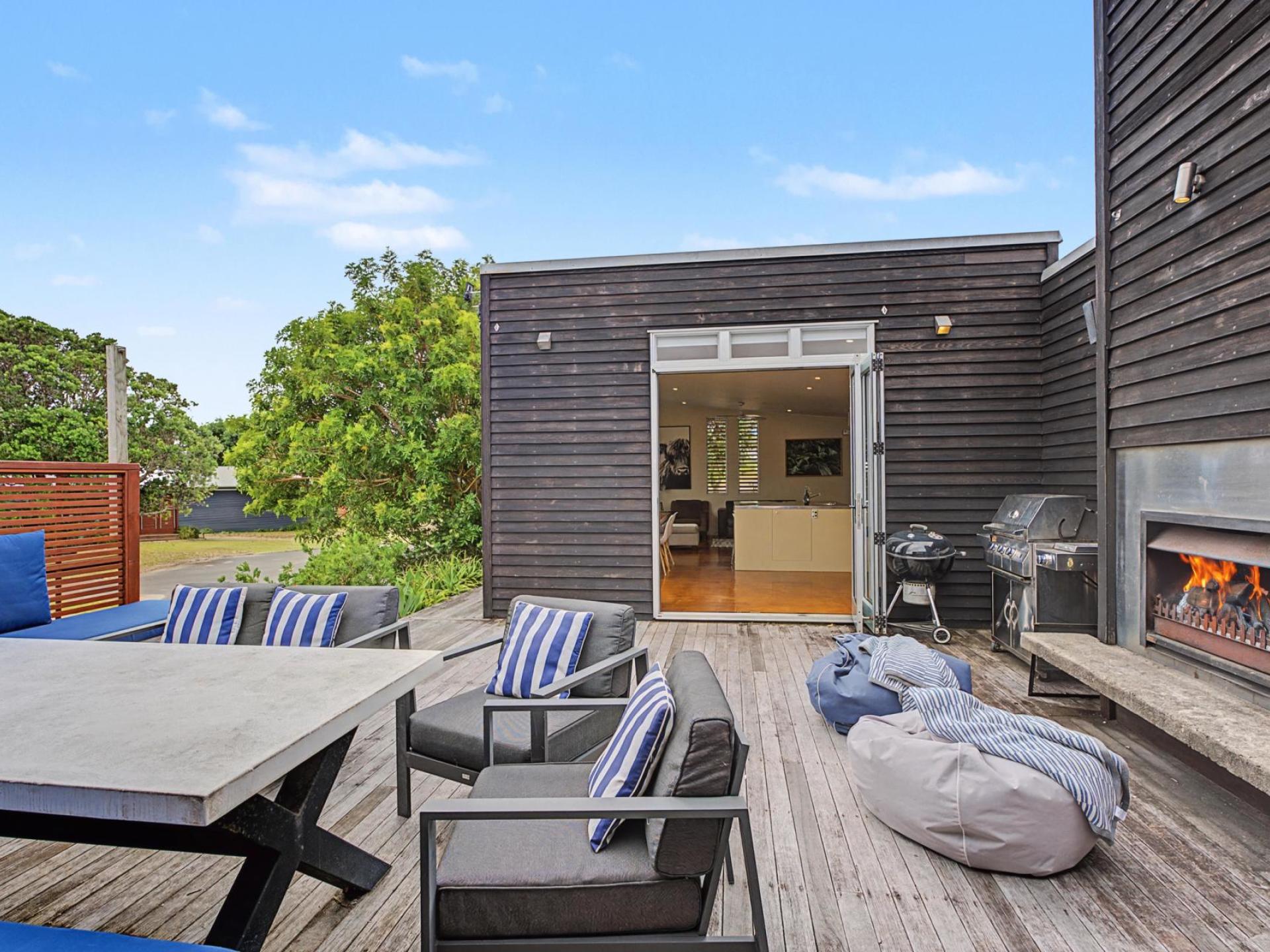 3 Ajax Head, Pauanui