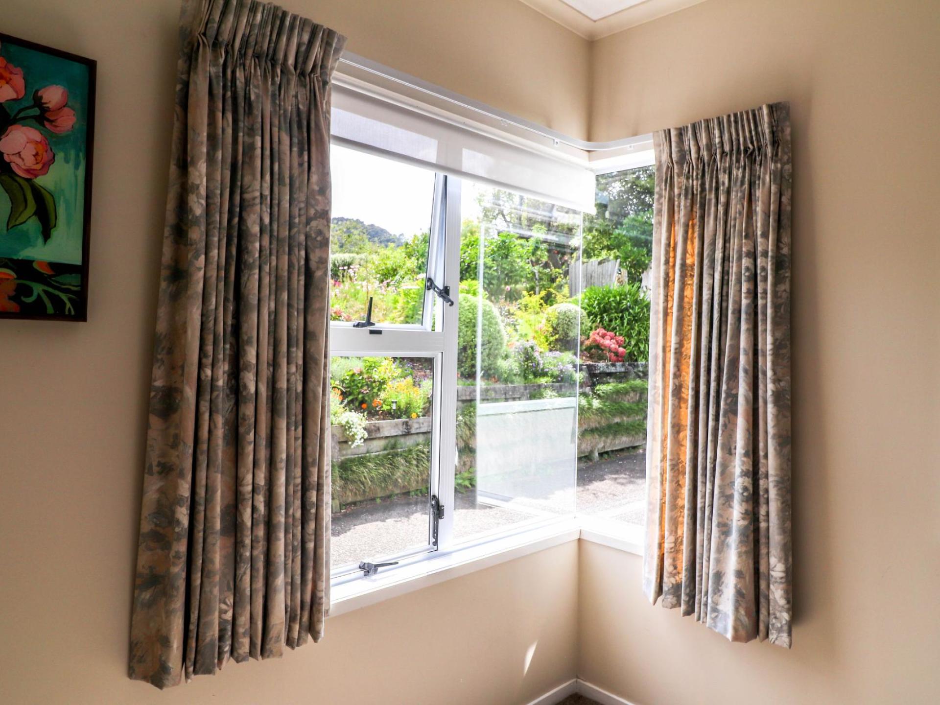 214 Augustus Street South, Thames