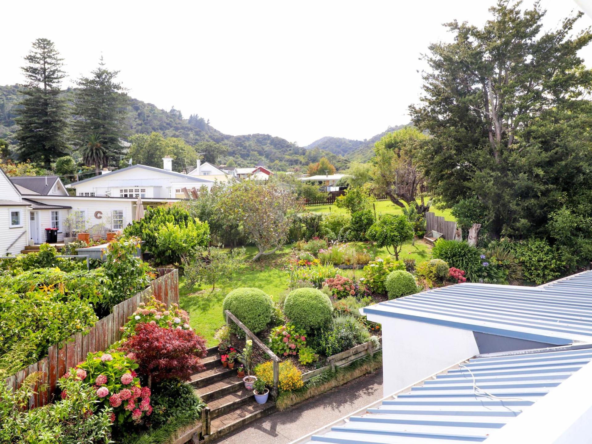 214 Augustus Street South, Thames