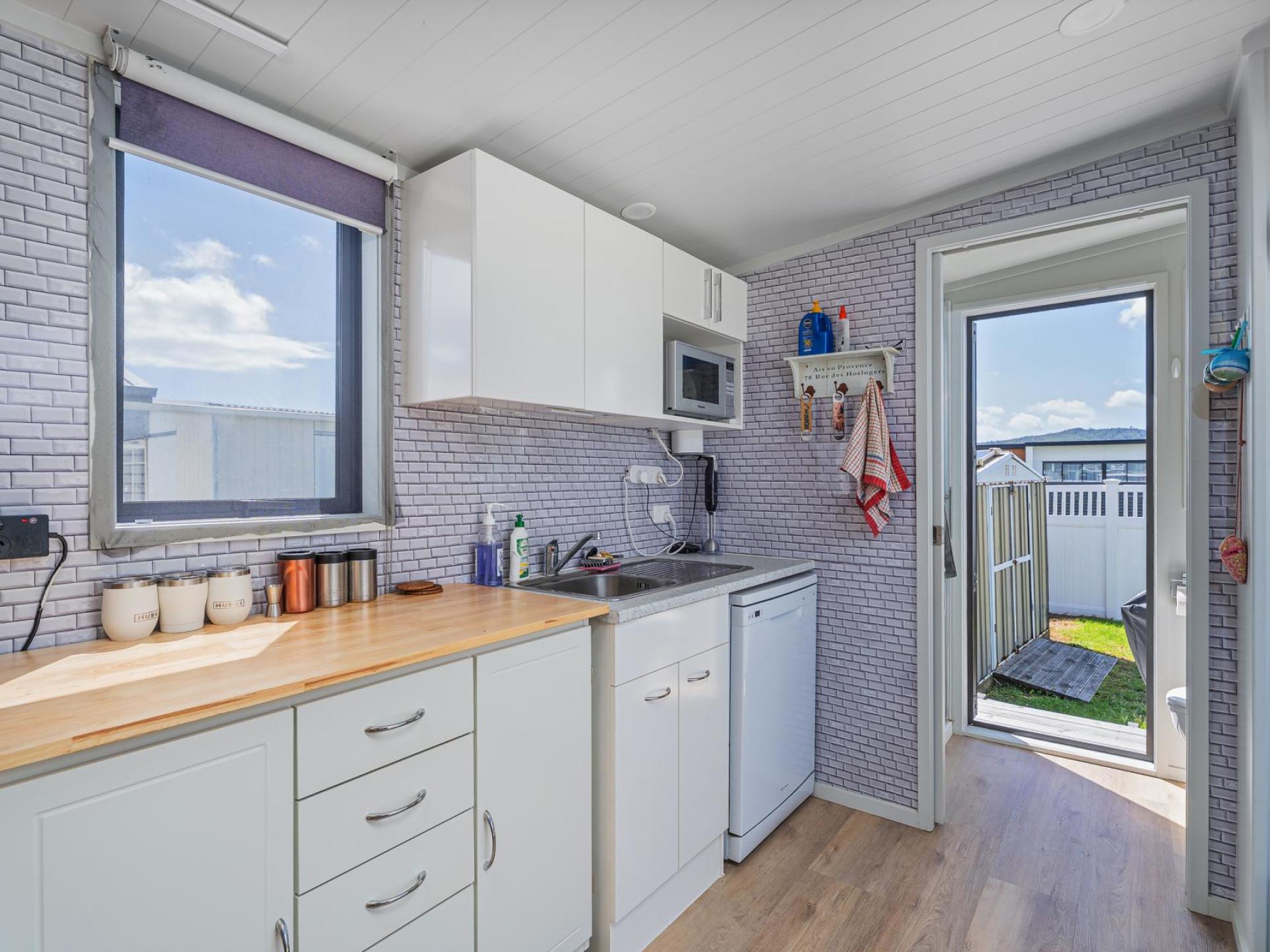 154 Ngaio Drive, Matarangi