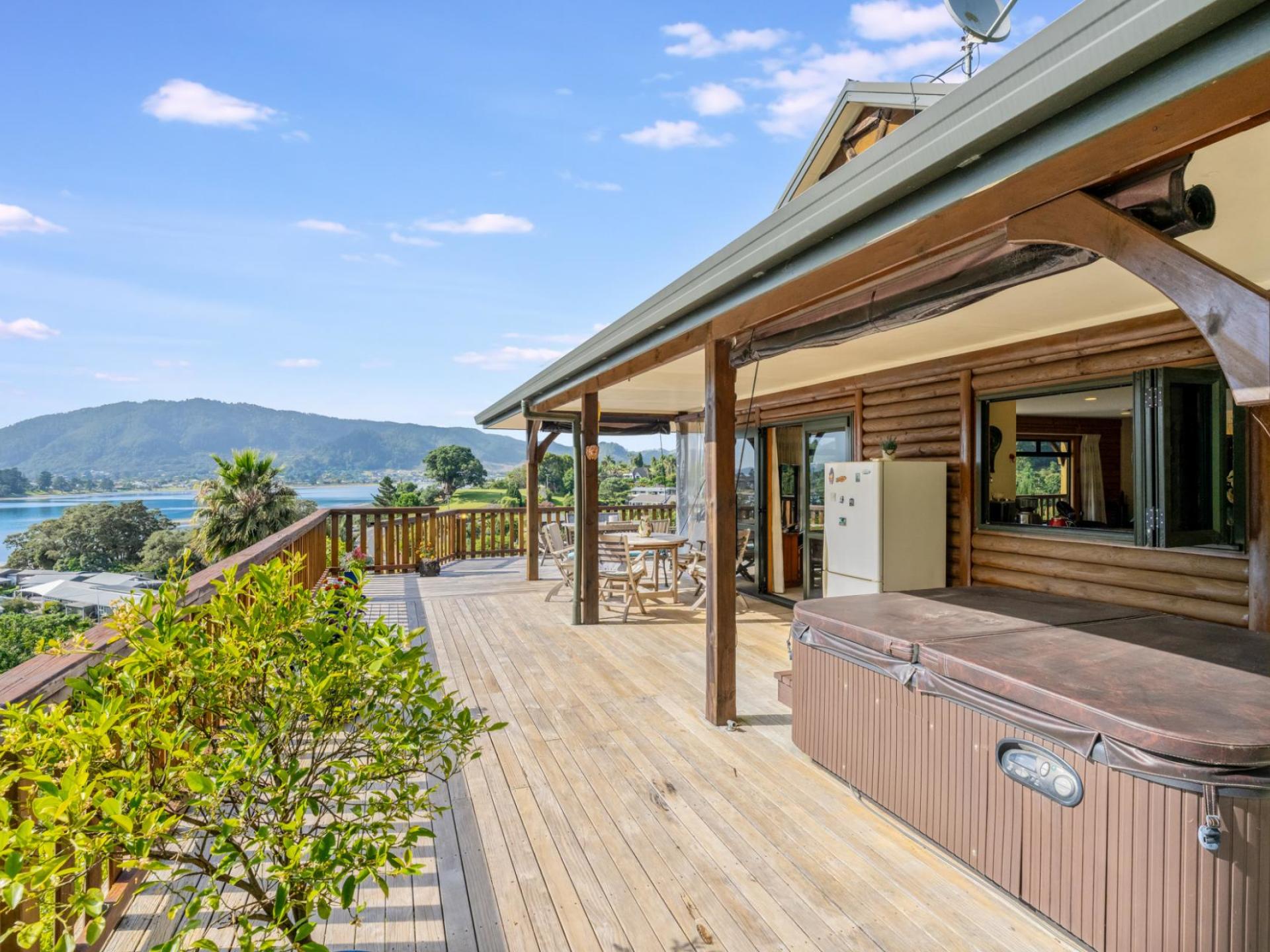 103 Main Road, Tairua
