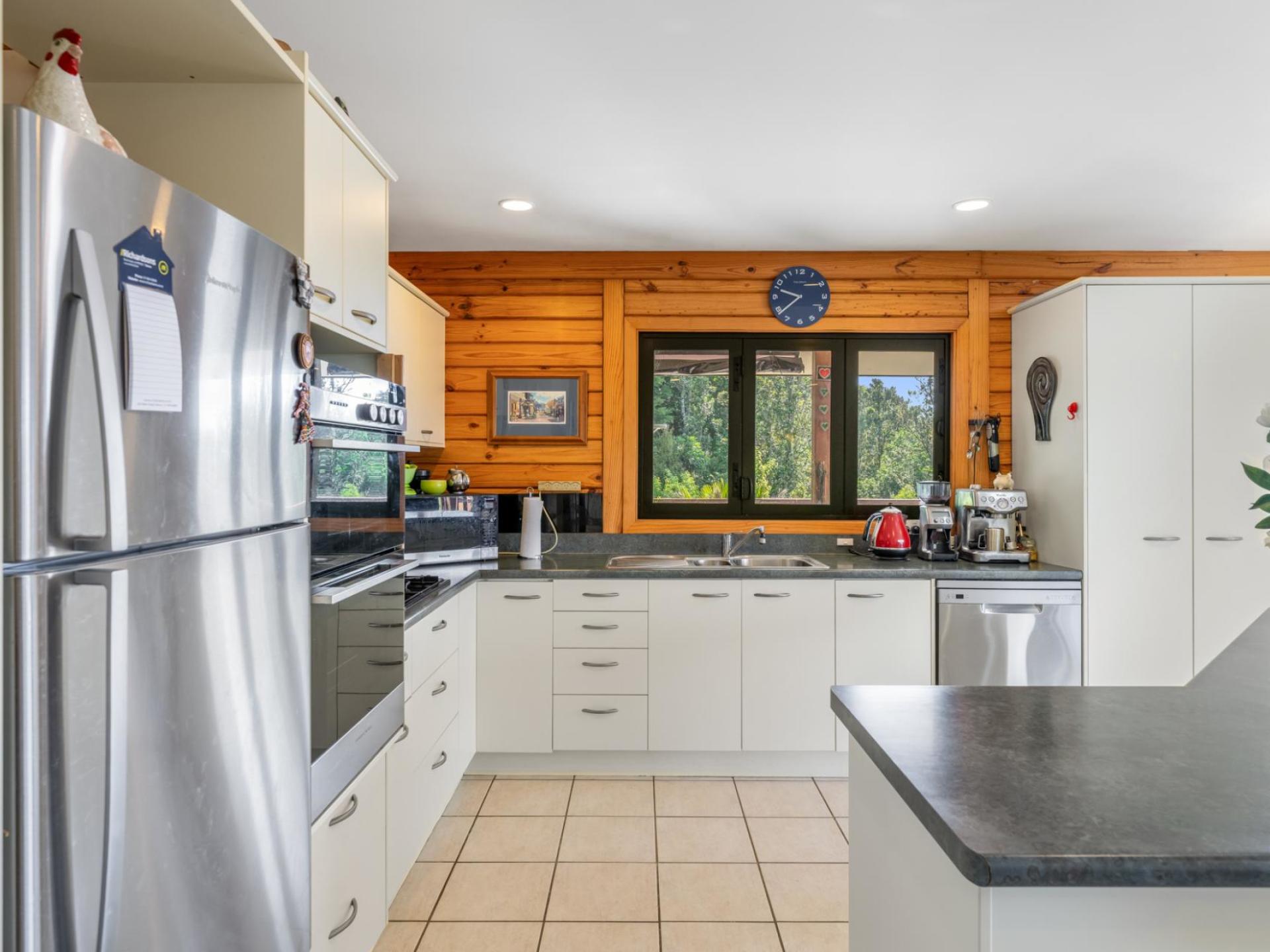 103 Main Road, Tairua