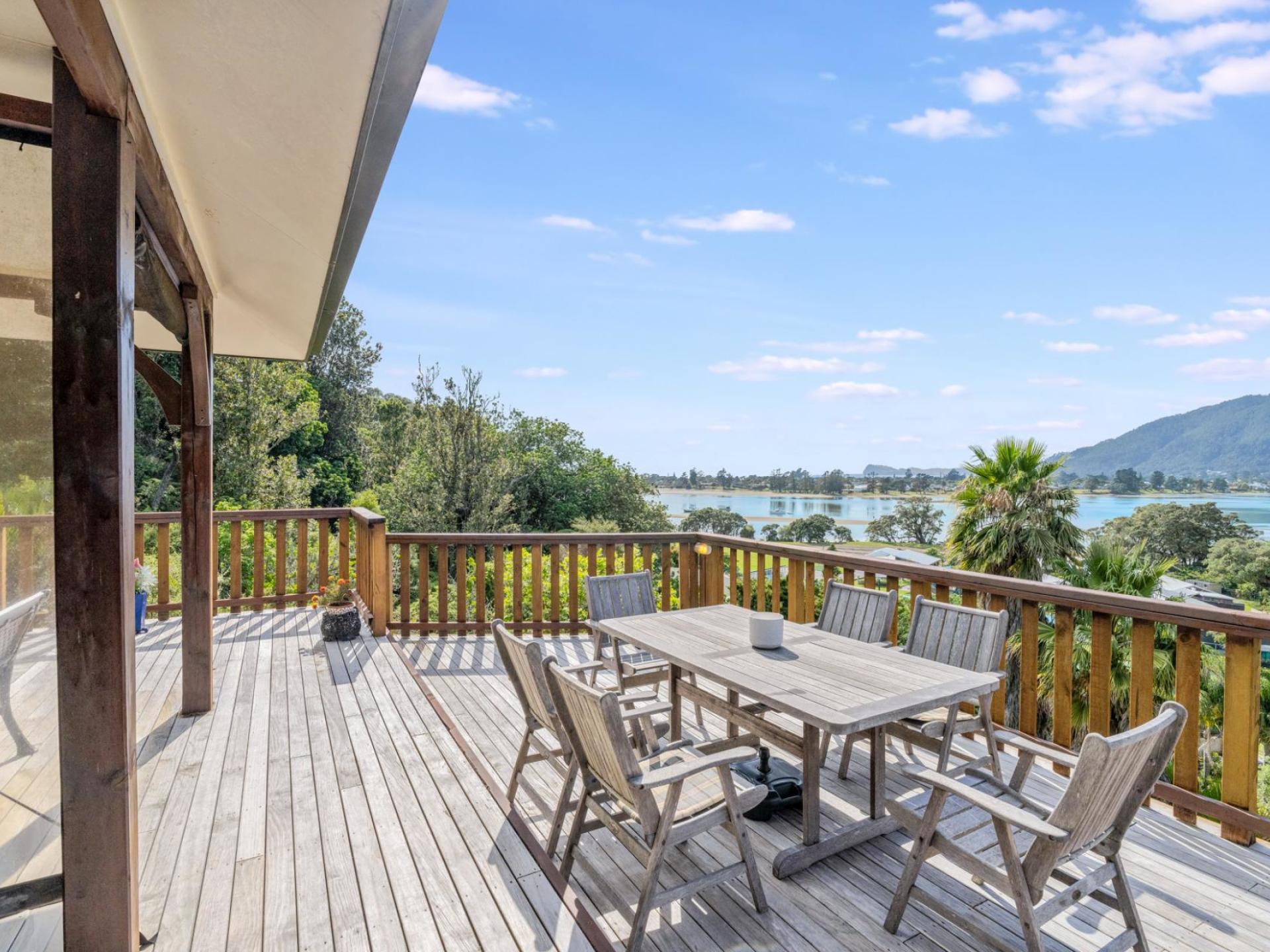 103 Main Road, Tairua