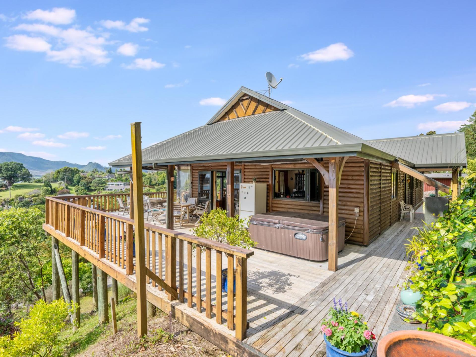 103 Main Road, Tairua