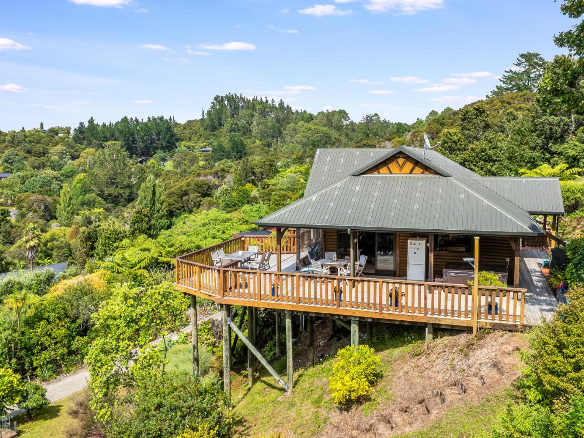 103 Main Road, Tairua