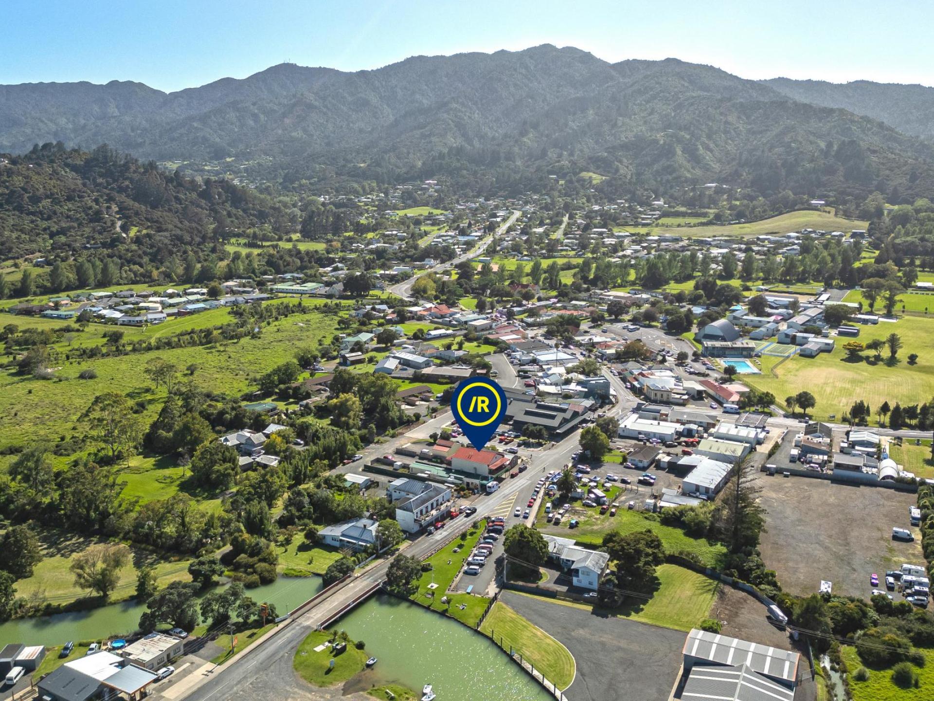 Unit 4, 16 Pottery Lane, Coromandel