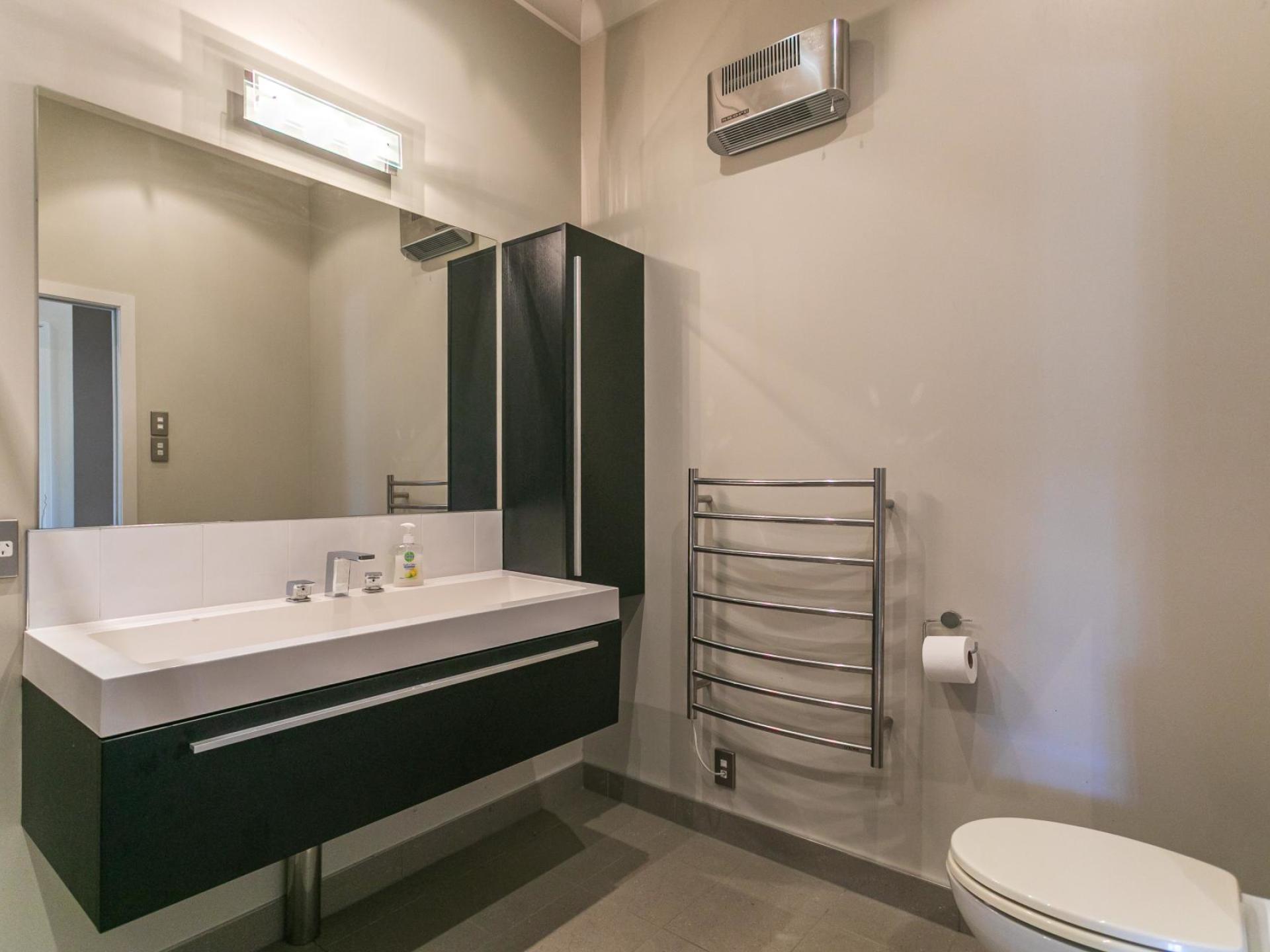 Unit 4, 16 Pottery Lane, Coromandel