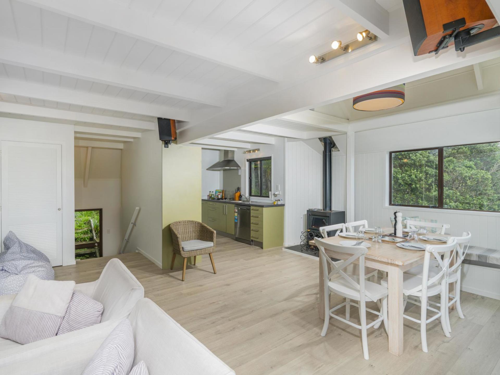 5 Florence Place, Hahei