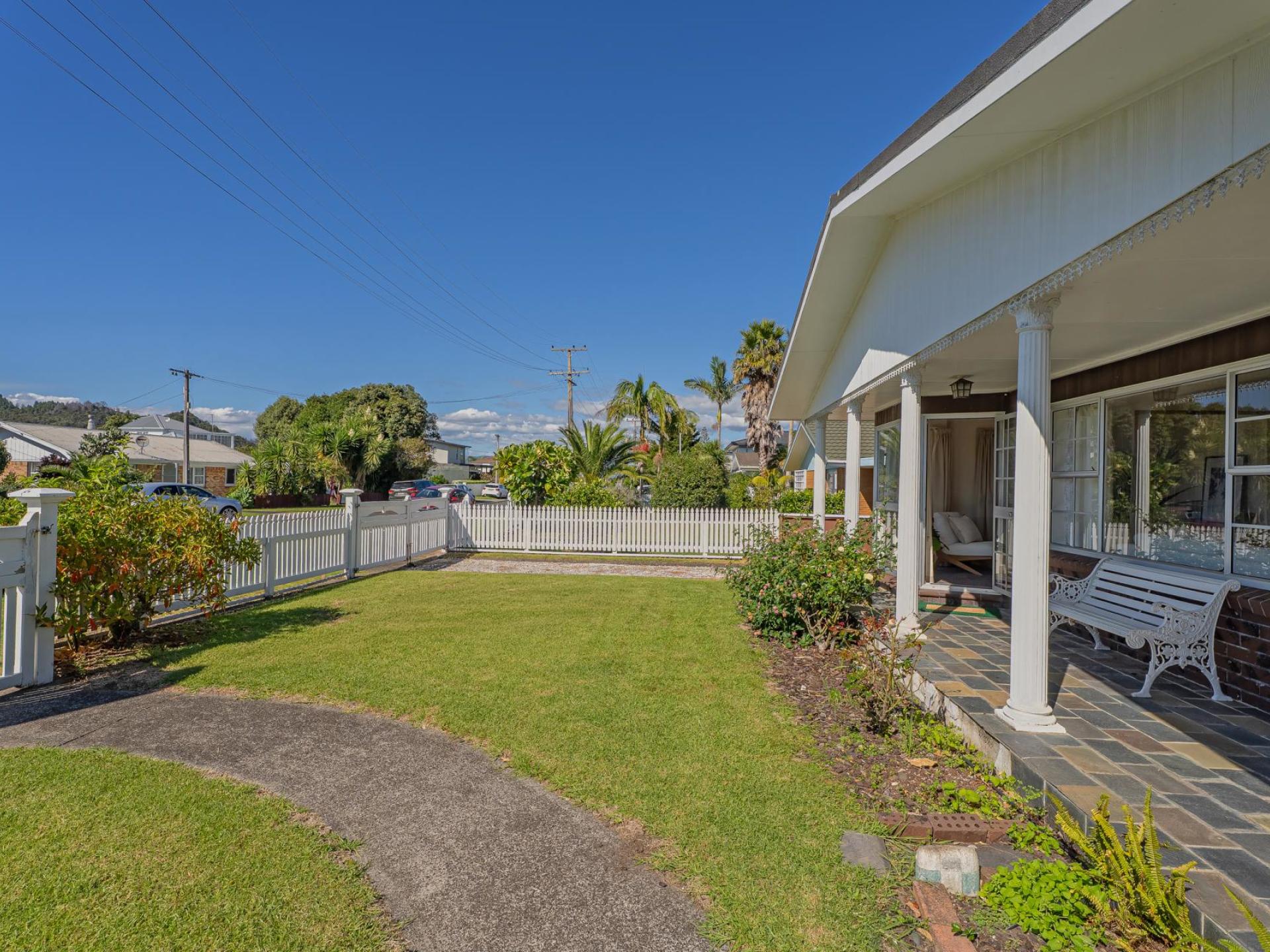 9 Hamilton Crescent, Whitianga