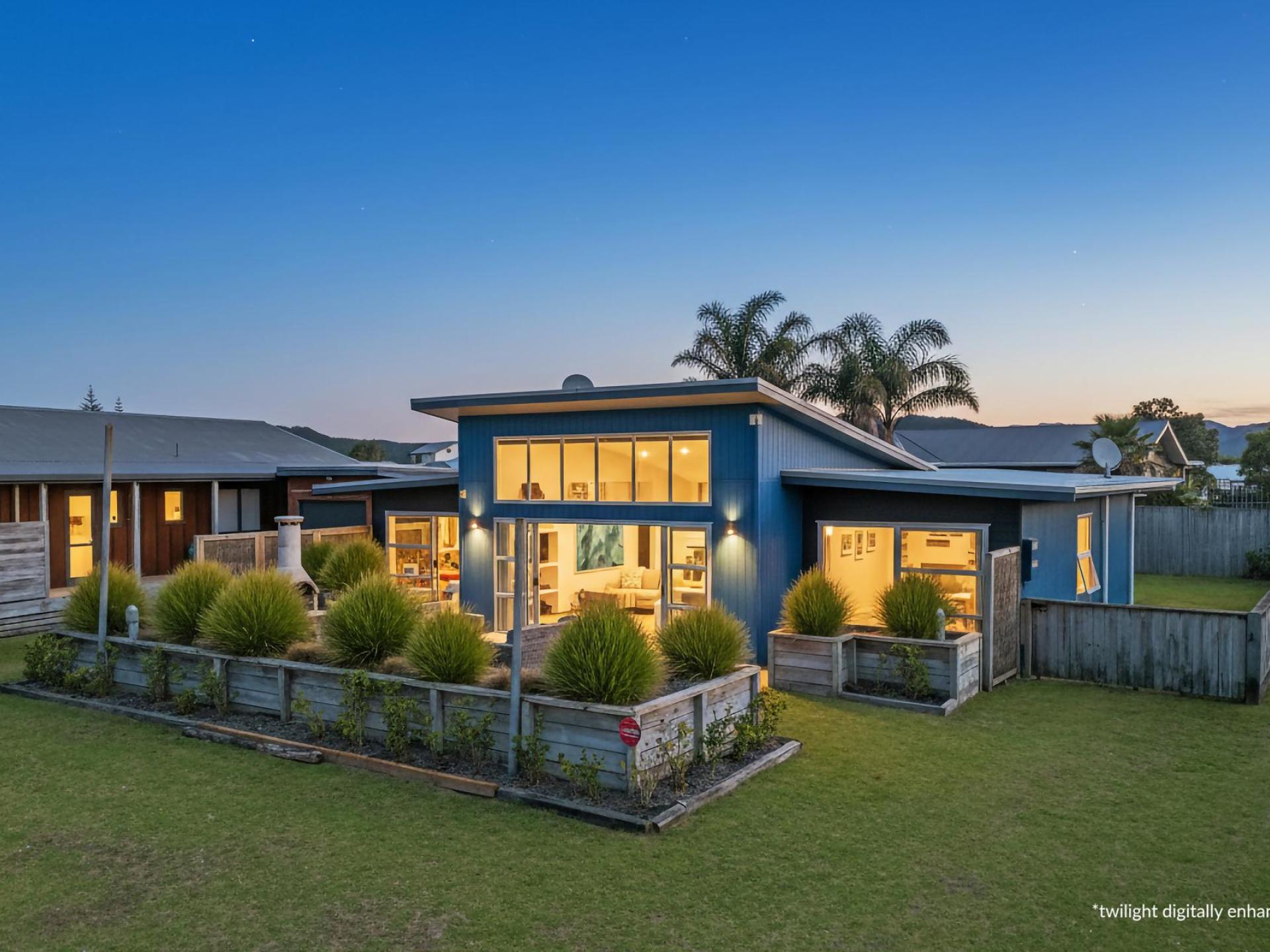 113 Sands Crescent, Matarangi