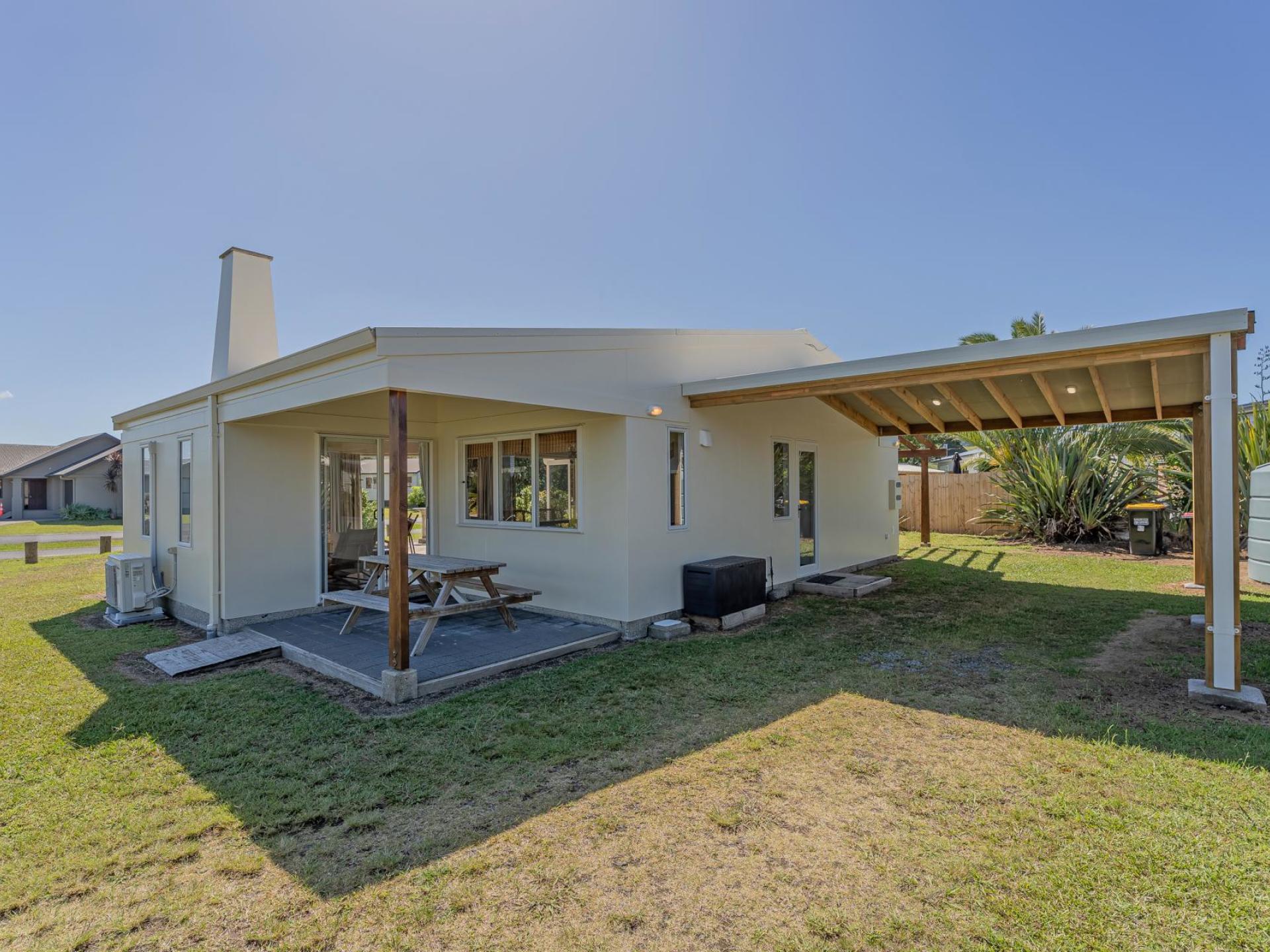 1 Hawk Hill Crescent, Cooks Beach