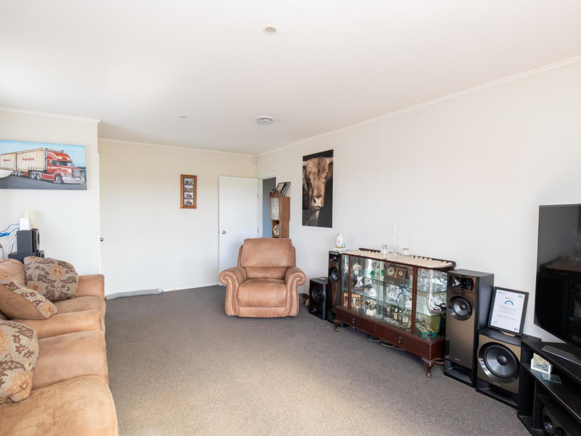 102 Pipiroa Road, Ngatea