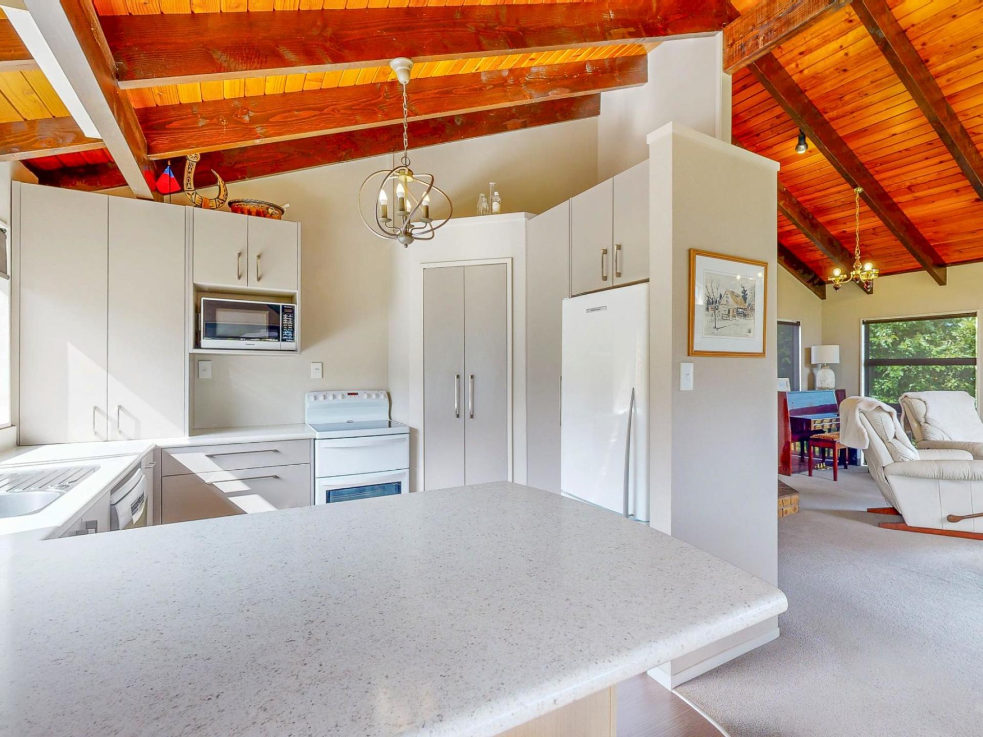 101 Mount View Road, Thames