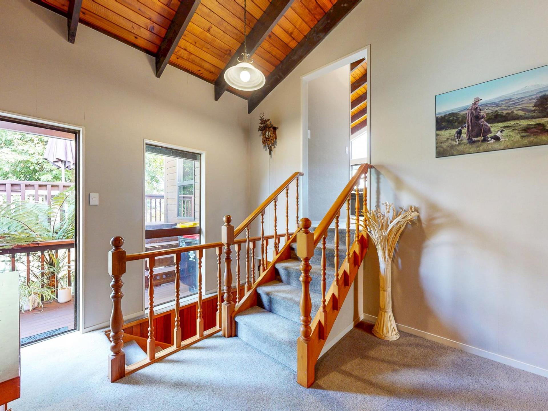 101 Mount View Road, Thames