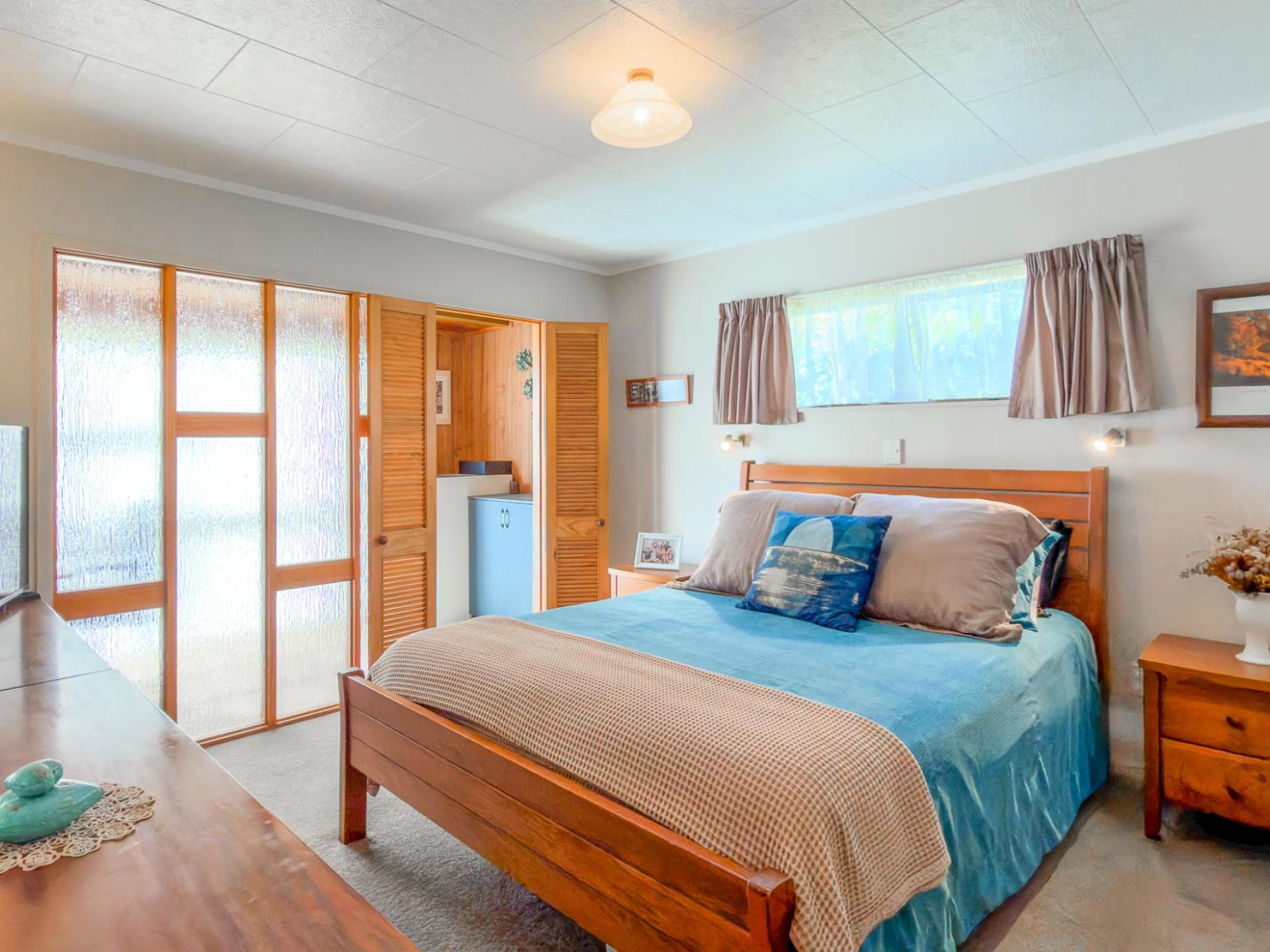 101 Mount View Road, Thames