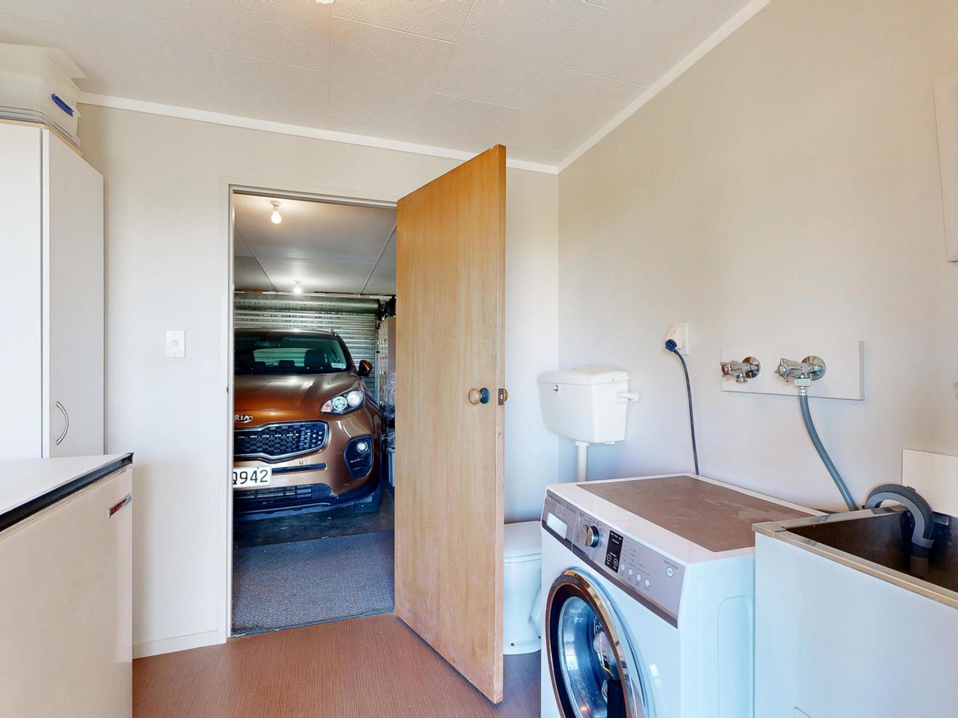 101 Mount View Road, Thames