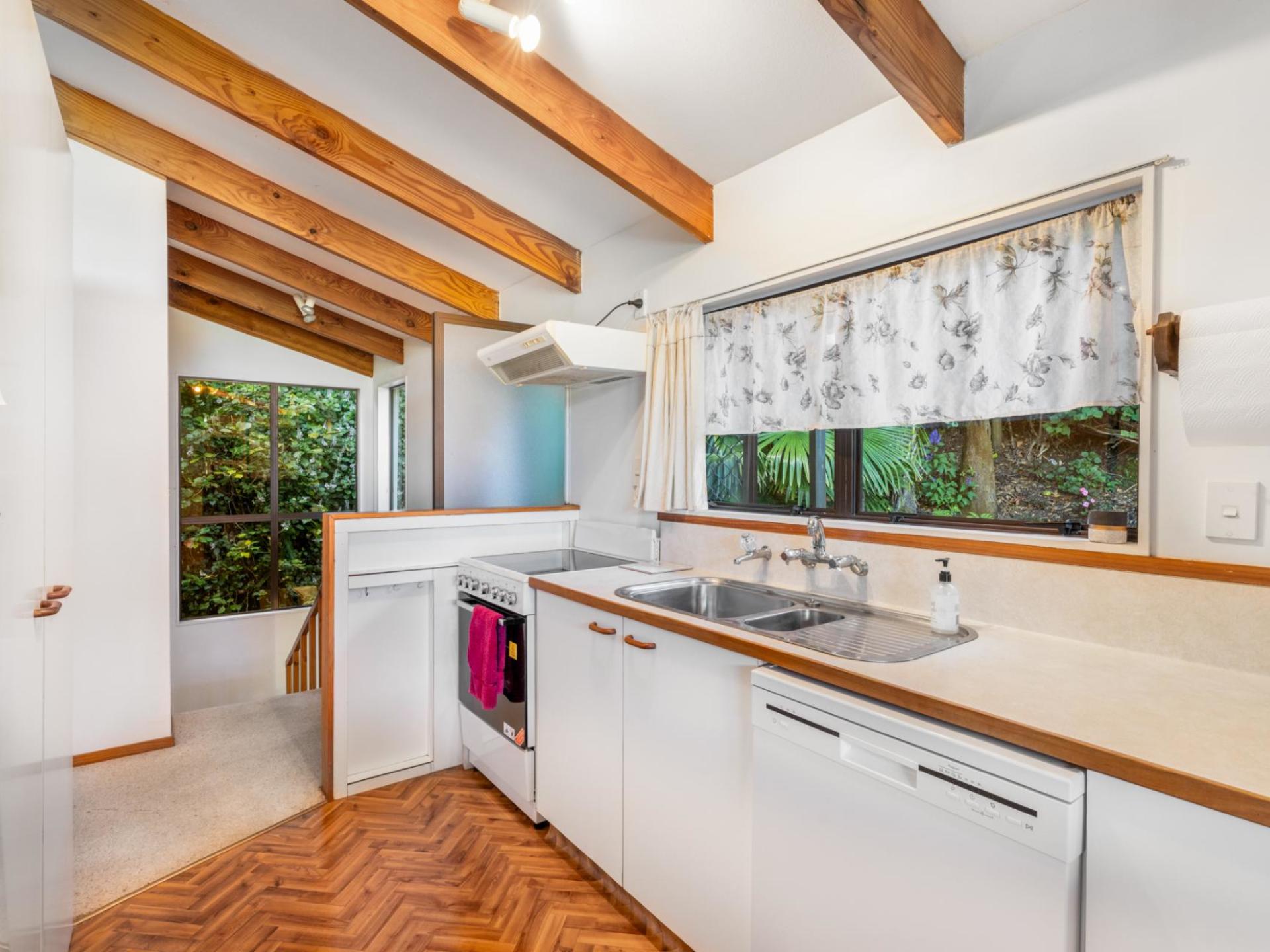 111 Main Road, Tairua